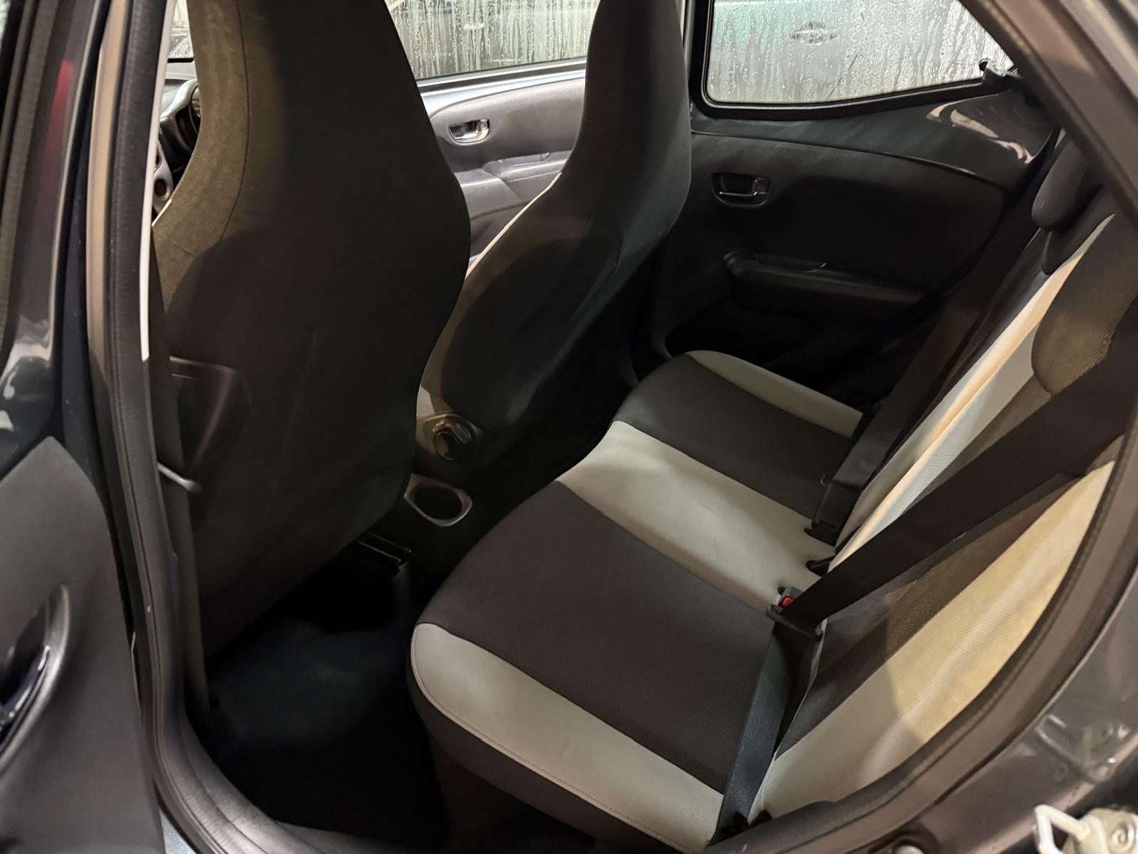 Toyota AYGO 1.0 VVT-i x-play Hatchback 5dr Petrol x-shift Euro 6 (68 ps)