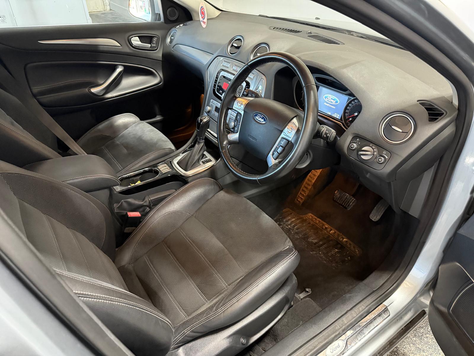 Ford Mondeo 2.0 TDCi Titanium X Hatchback 5dr Diesel Powershift Euro 5 (163 ps)