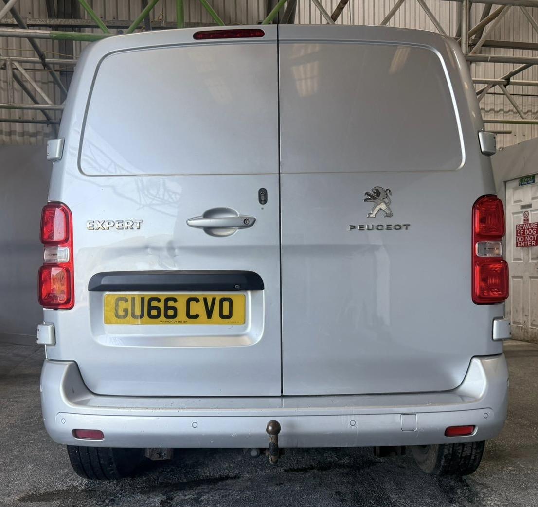 Peugeot Expert 2.0 BlueHDi 1400 Professional Plus Standard Panel Van 6dr Diesel Manual MWB Euro 6 (s/s) (120 ps)