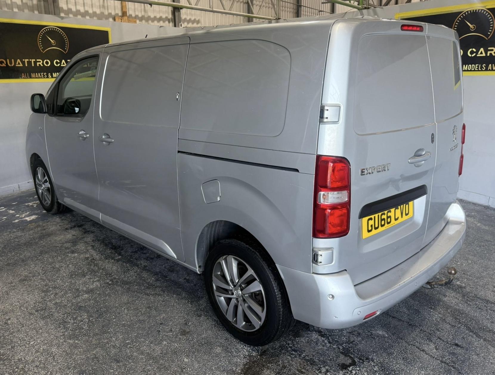 Peugeot Expert 2.0 BlueHDi 1400 Professional Plus Standard Panel Van 6dr Diesel Manual MWB Euro 6 (s/s) (120 ps)