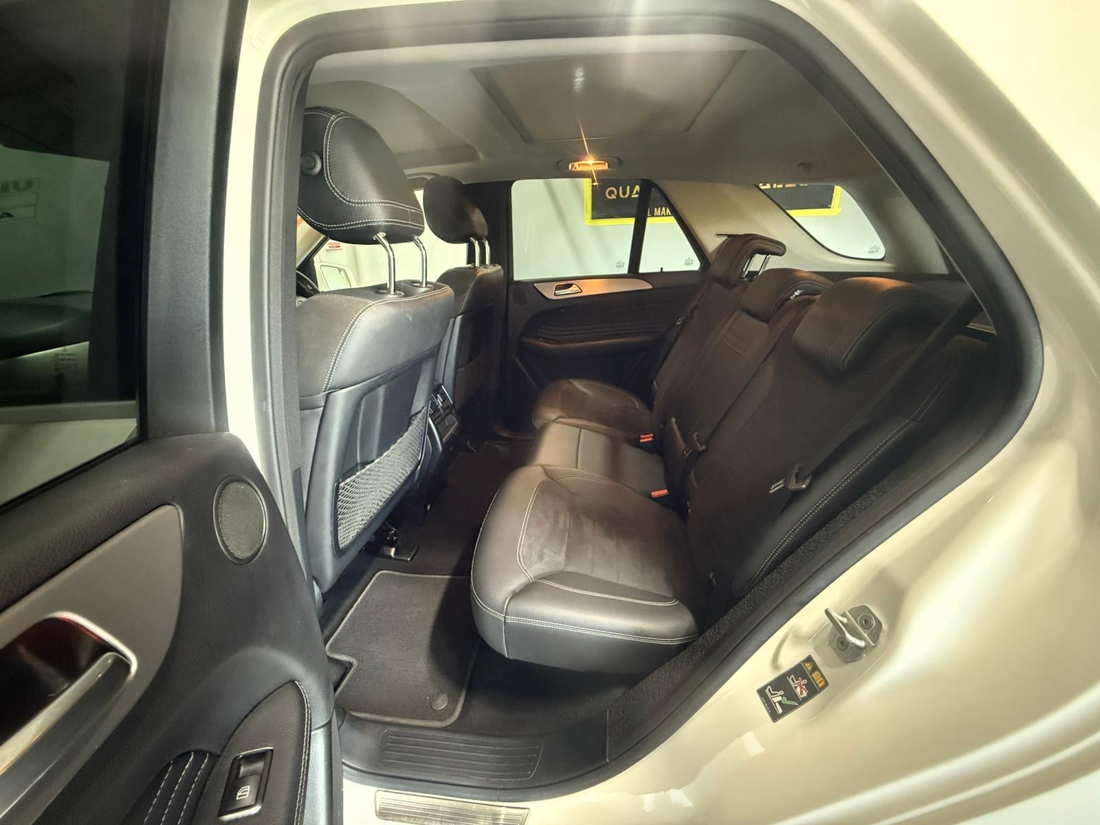 Mercedes-Benz M Class 3.0 ML350 V6 BlueTEC AMG Line SUV 5dr Diesel G-Tronic 4WD Euro 6 (s/s) (258 ps)