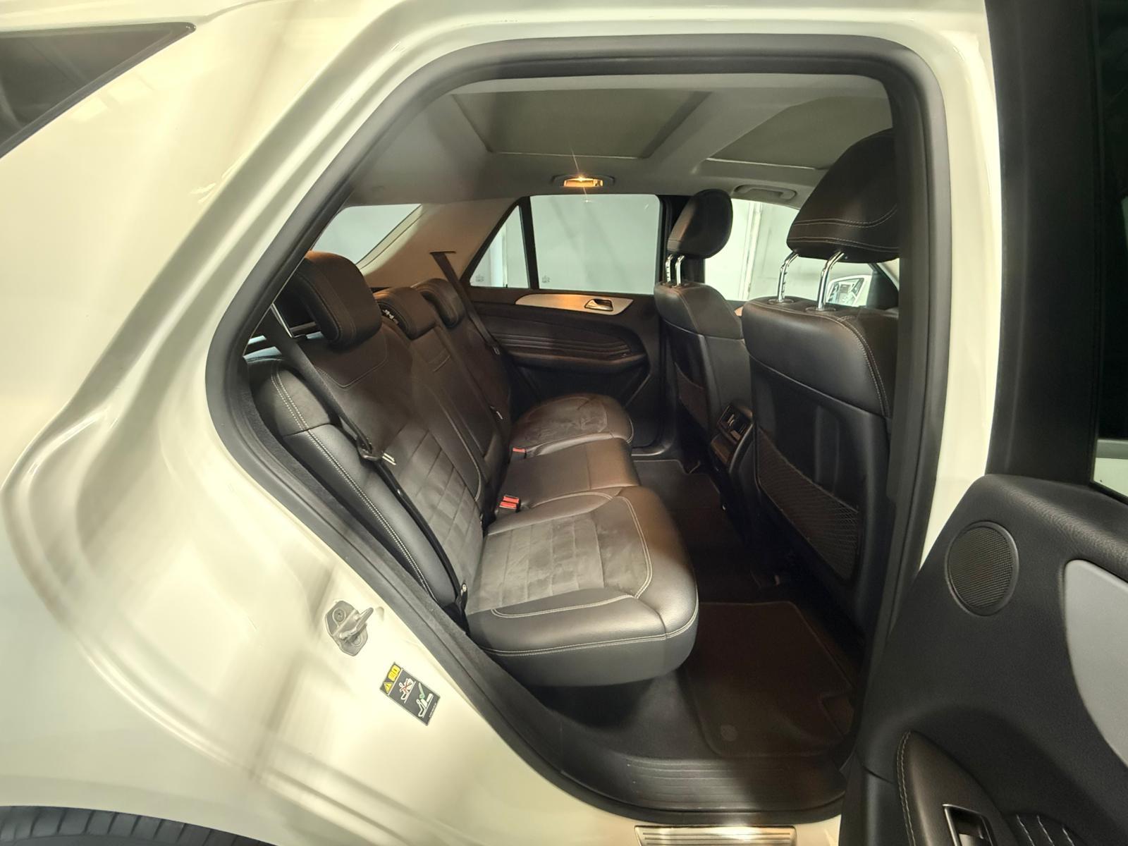Mercedes-Benz M Class 3.0 ML350 V6 BlueTEC AMG Line SUV 5dr Diesel G-Tronic 4WD Euro 6 (s/s) (258 ps)