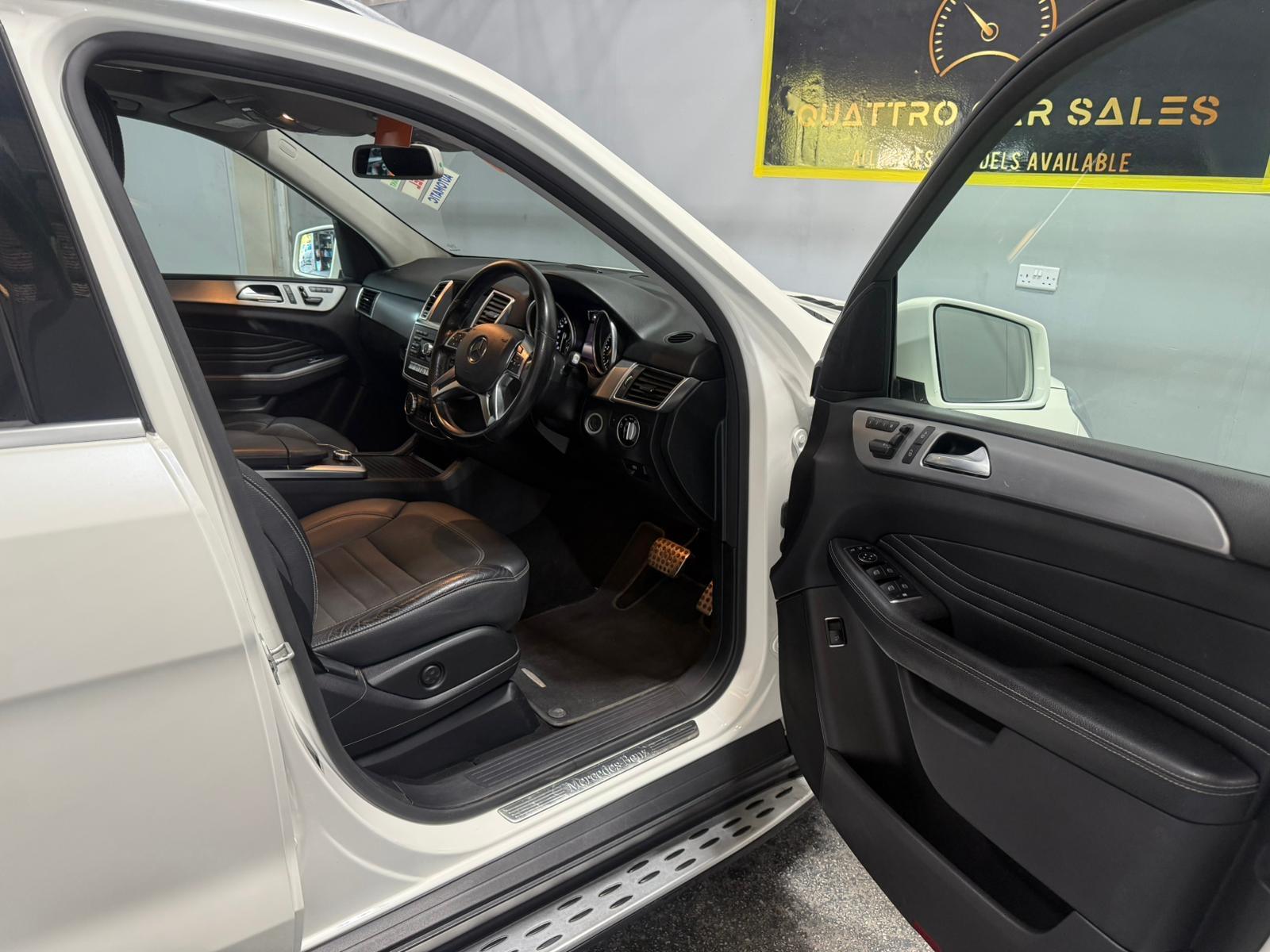 Mercedes-Benz M Class 3.0 ML350 V6 BlueTEC AMG Line SUV 5dr Diesel G-Tronic 4WD Euro 6 (s/s) (258 ps)