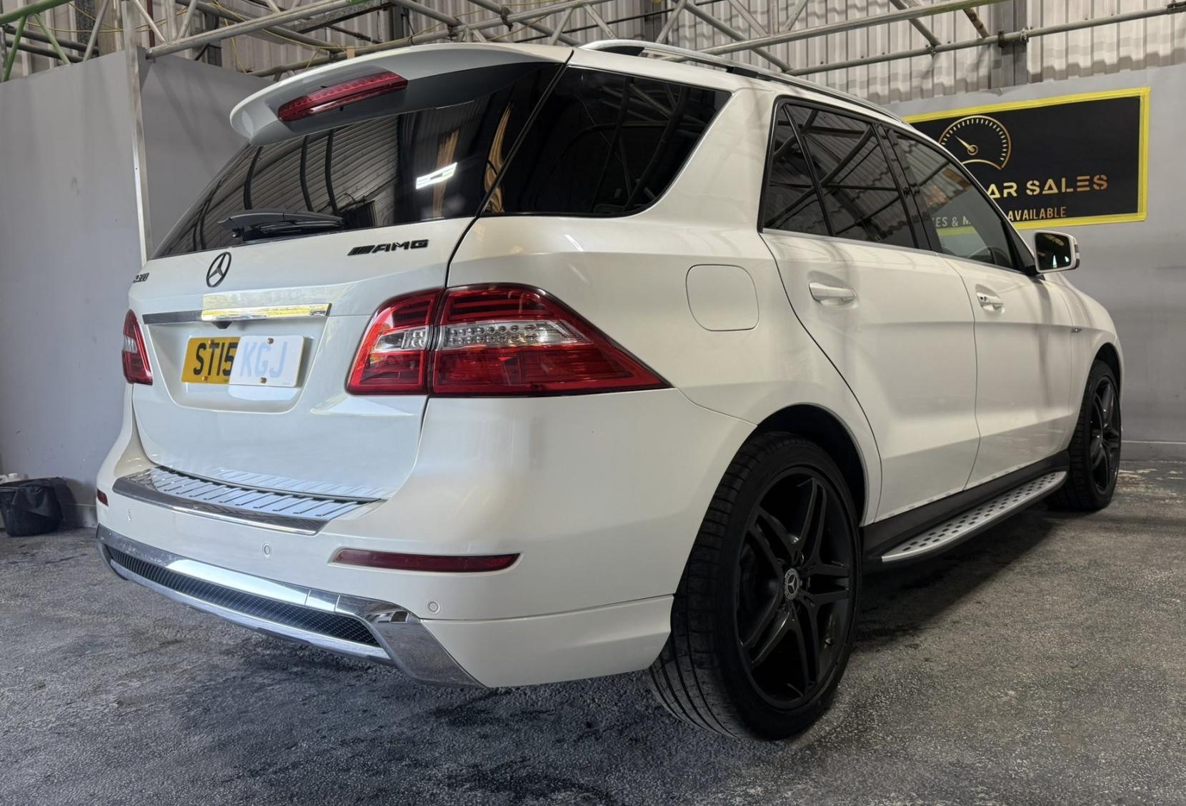 Mercedes-Benz M Class 3.0 ML350 V6 BlueTEC AMG Line SUV 5dr Diesel G-Tronic 4WD Euro 6 (s/s) (258 ps)