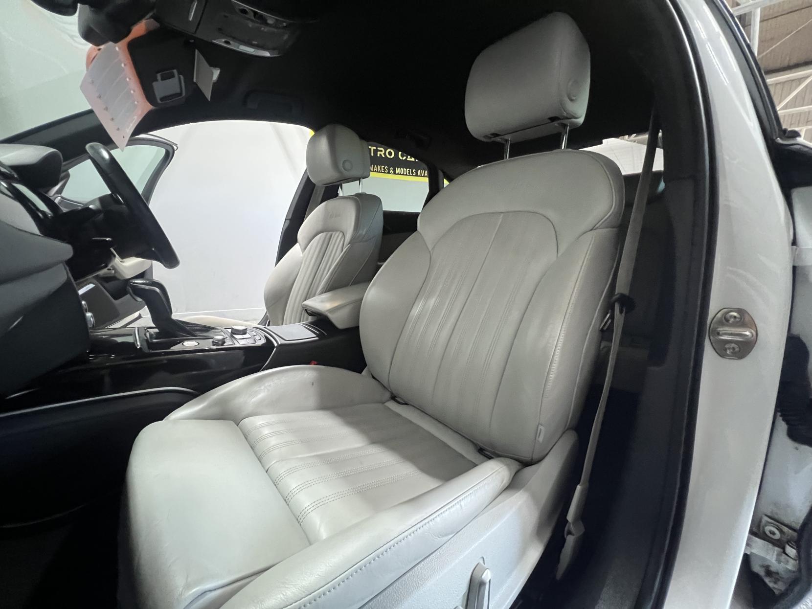 Audi A6 Saloon 2.0 TDI ultra Black Edition Saloon 4dr Diesel S Tronic Euro 6 (s/s) (190 ps)