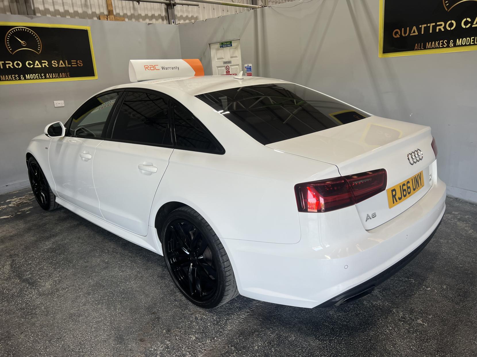 Audi A6 Saloon 2.0 TDI ultra Black Edition Saloon 4dr Diesel S Tronic Euro 6 (s/s) (190 ps)