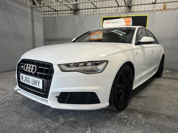 Audi A6 Saloon 2.0 TDI ultra Black Edition Saloon 4dr Diesel S Tronic Euro 6 (s/s) (190 ps)