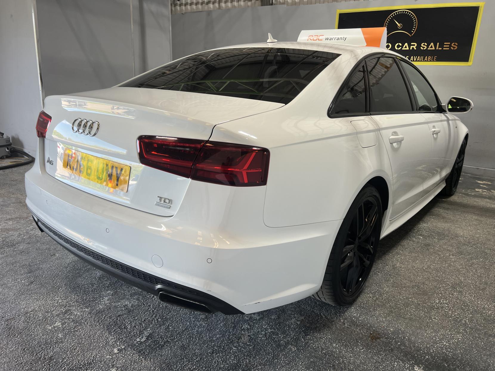 Audi A6 Saloon 2.0 TDI ultra Black Edition Saloon 4dr Diesel S Tronic Euro 6 (s/s) (190 ps)