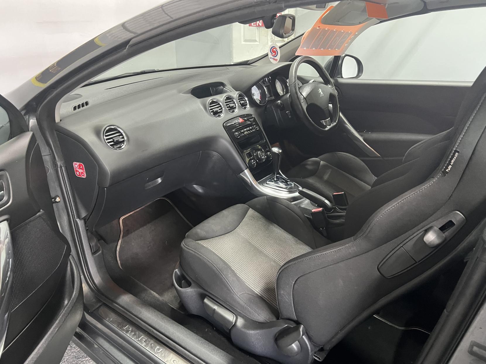 Peugeot 308 CC 1.6 THP SE Convertible 2dr Petrol Auto Euro 5 (156 ps)