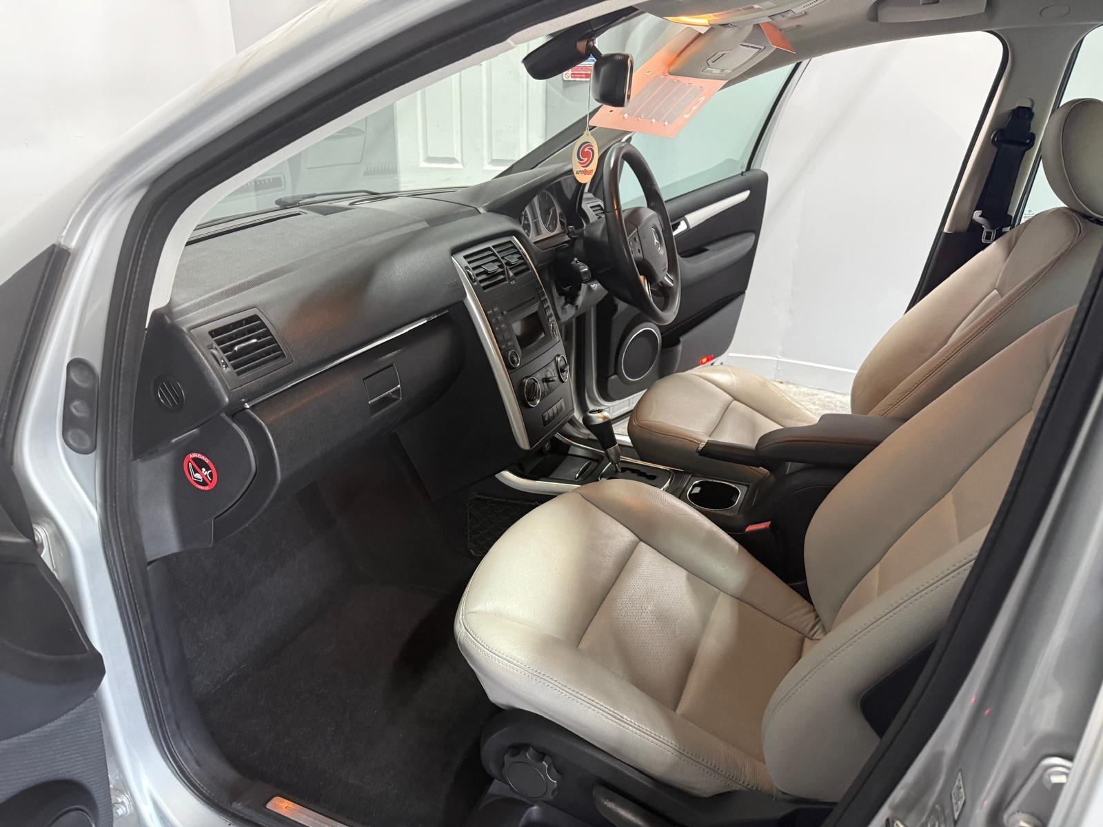 Mercedes-Benz B Class 2.0 B180 CDI Sport MPV 5dr Diesel CVT (158 g/km, 109 bhp)