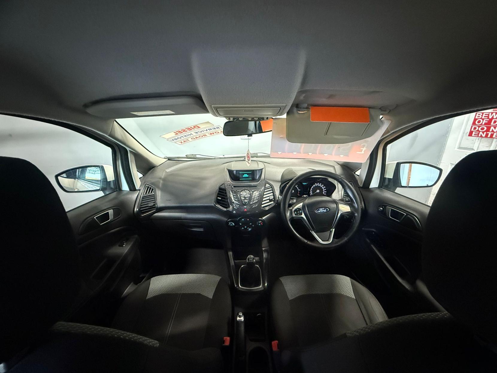 Ford EcoSport 1.5 TDCi Titanium SUV 5dr Diesel Manual 2WD Euro 5 (90 ps)