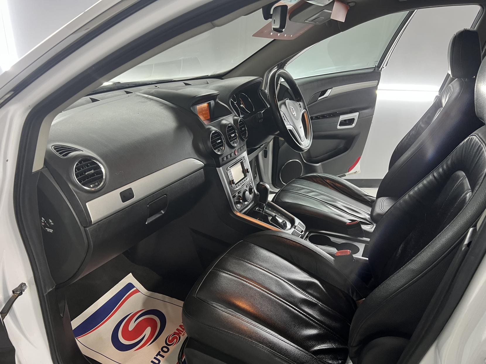 Vauxhall Antara 2.2 CDTi SE SUV 5dr Diesel Auto 4WD Euro 5 (SNav) (163 ps)