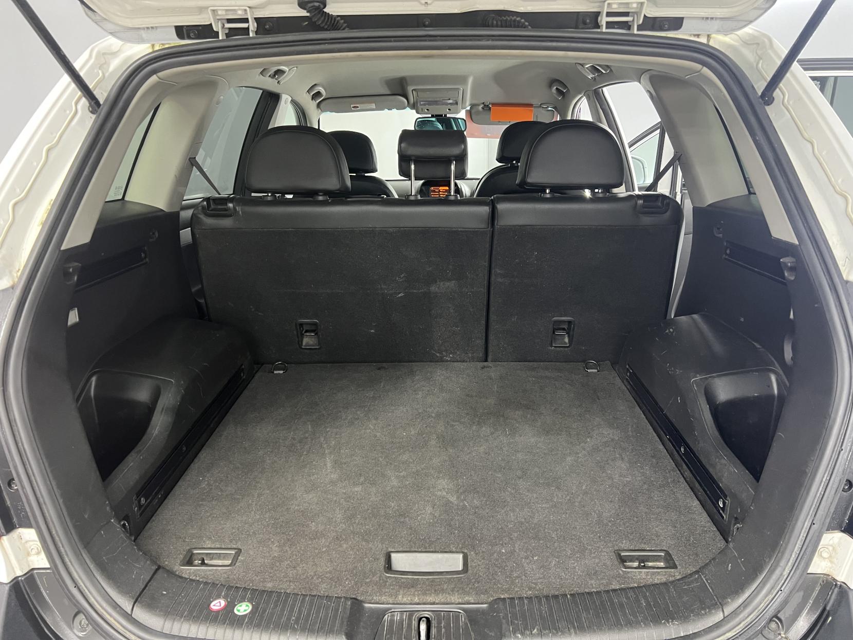 Vauxhall Antara 2.2 CDTi SE SUV 5dr Diesel Auto 4WD Euro 5 (SNav) (163 ps)