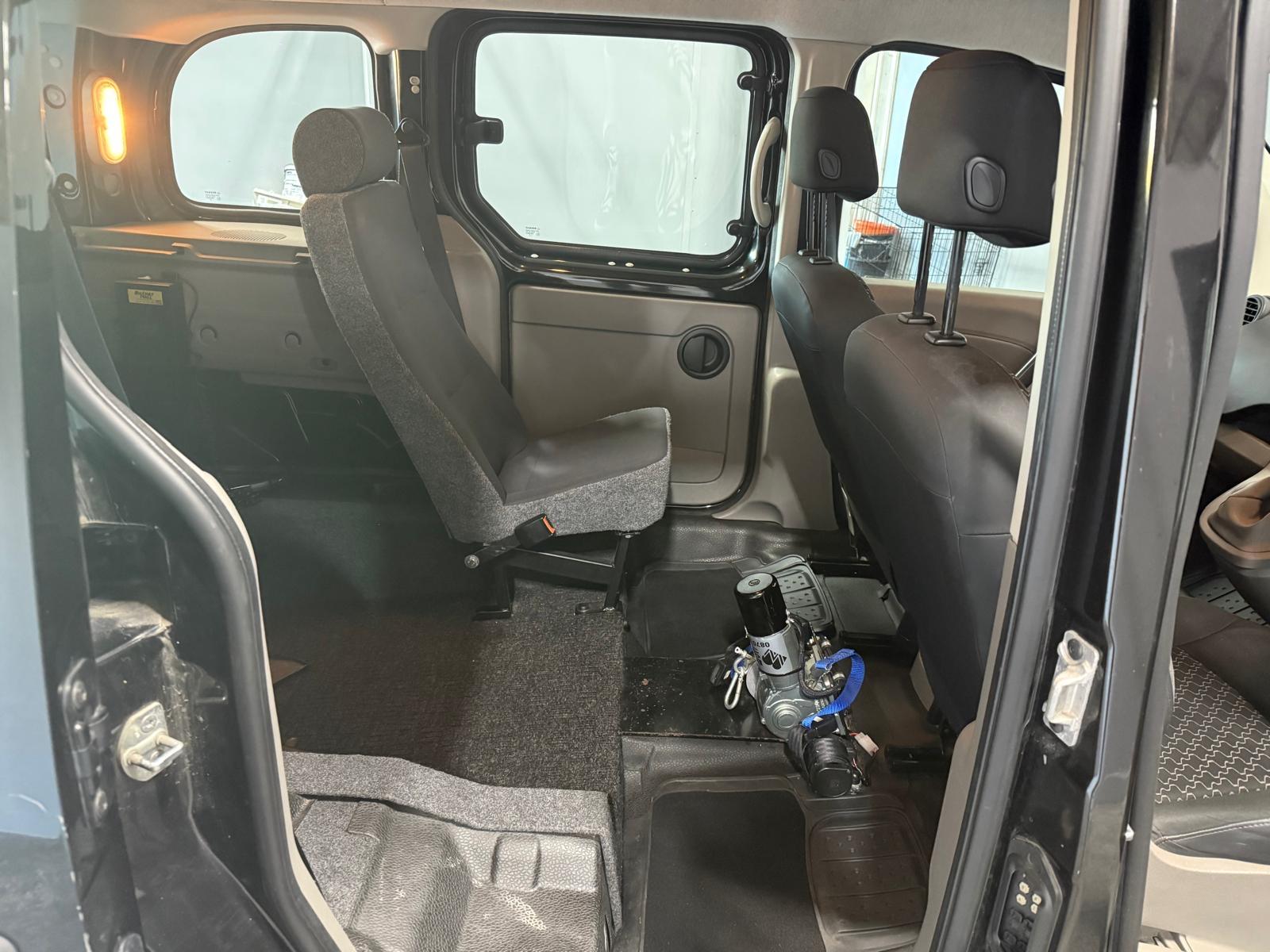 Renault Kangoo 1.6 16V Disabled adapted with ramp