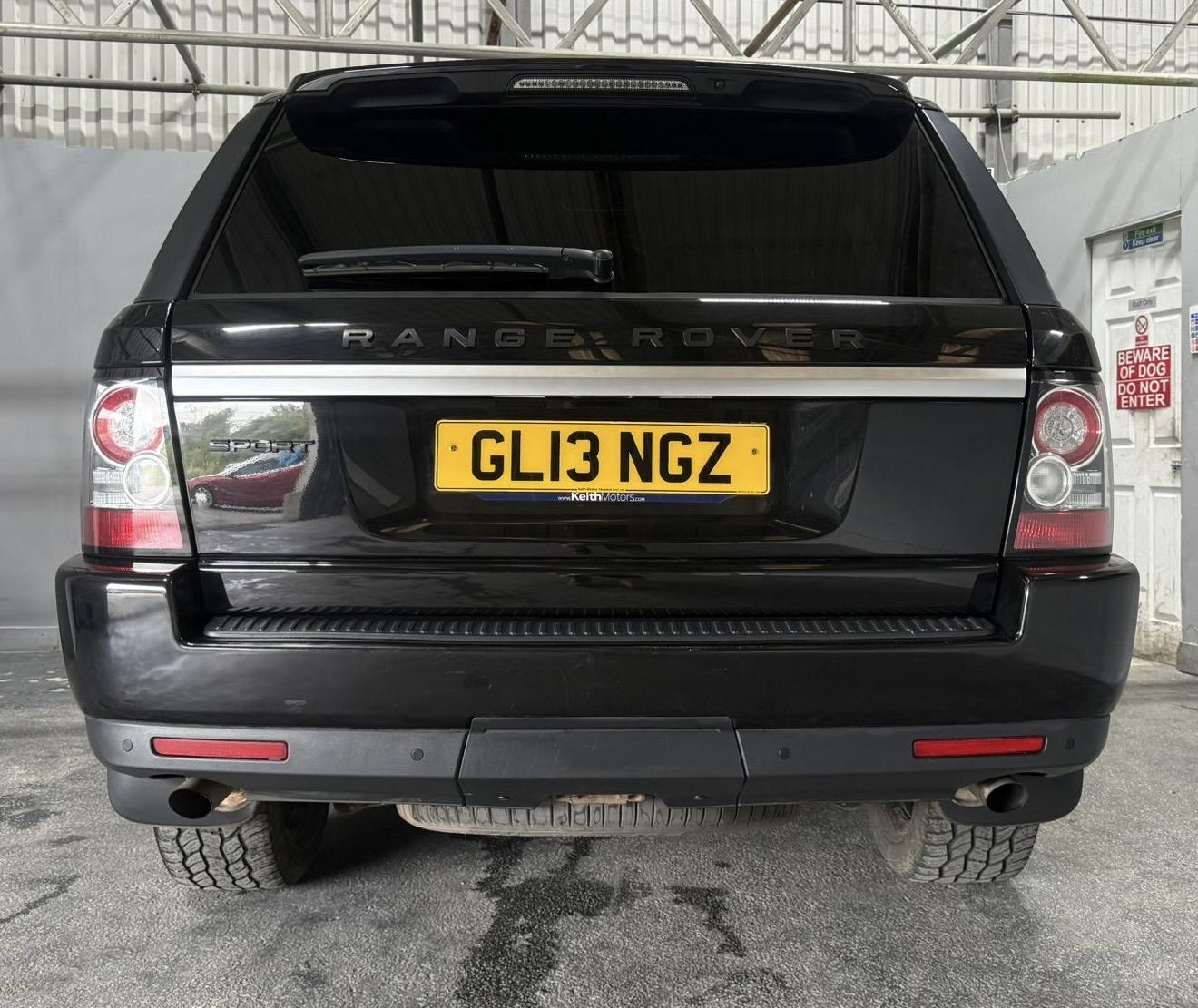 Land Rover Range Rover Sport 3.0 SD V6 HSE Black SUV 5dr Diesel Auto 4WD Euro 5 (255 bhp)