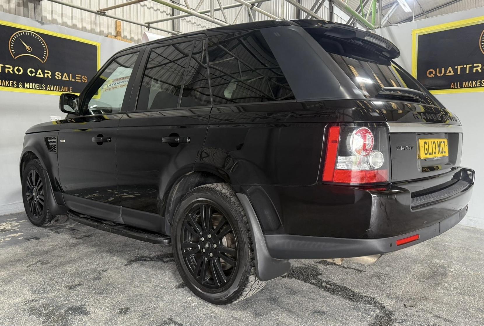 Land Rover Range Rover Sport 3.0 SD V6 HSE Black SUV 5dr Diesel Auto 4WD Euro 5 (255 bhp)