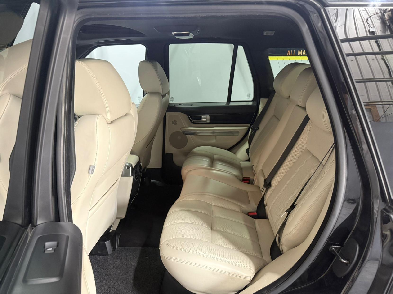 Land Rover Range Rover Sport 3.0 SD V6 HSE Black SUV 5dr Diesel Auto 4WD Euro 5 (255 bhp)