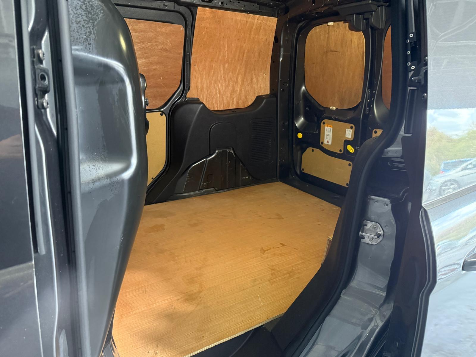 Ford Transit Connect 1.5 TDCi 200 Trend Panel Van 5dr Diesel Manual L1 H1 (119 g/km, 118 bhp)