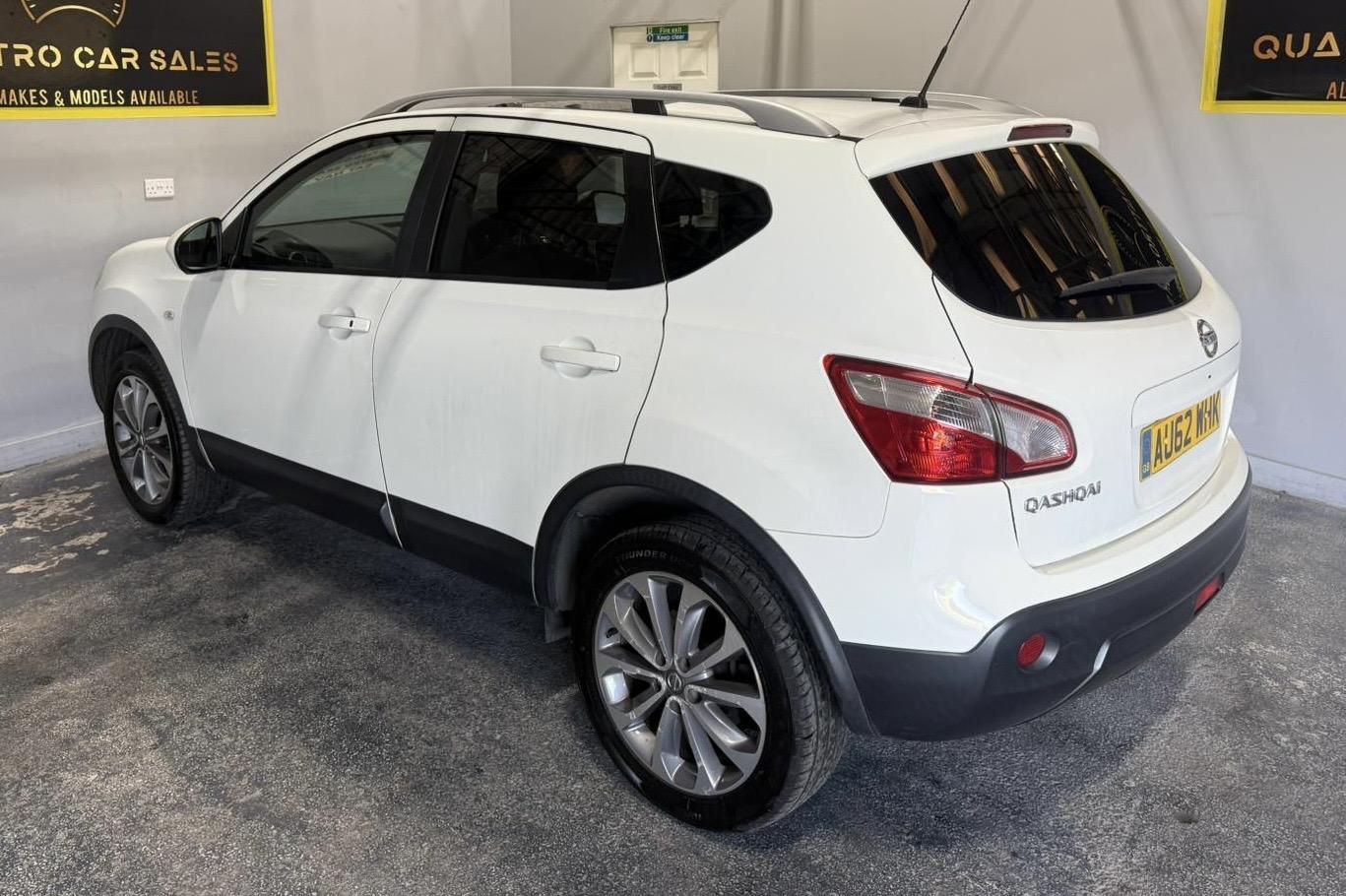 Nissan Qashqai 1.5 dCi Tekna SUV 5dr Diesel Manual 2WD Euro 5 (110 ps)
