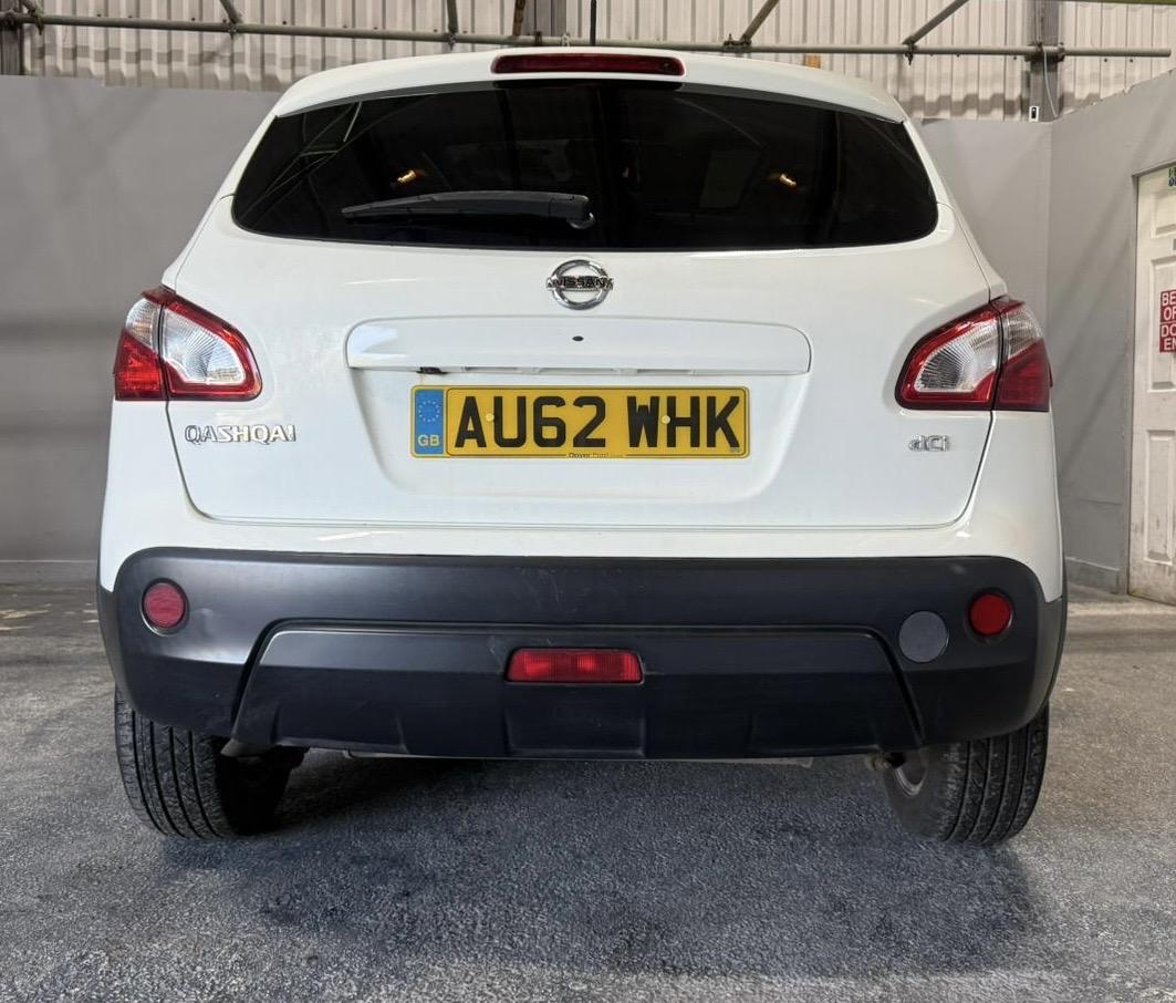 Nissan Qashqai 1.5 dCi Tekna SUV 5dr Diesel Manual 2WD Euro 5 (110 ps)