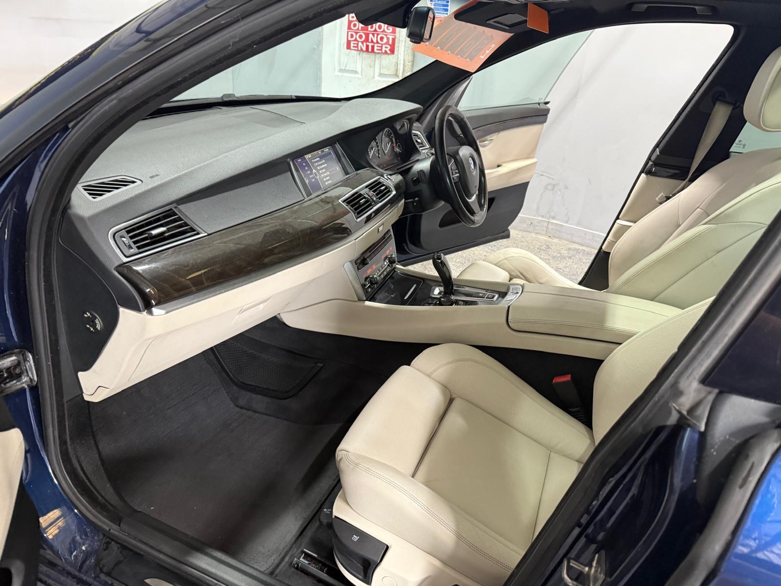 BMW 5 Series Gran Turismo 3.0 530d SE GT 5dr Diesel Steptronic Euro 5 (245 ps)