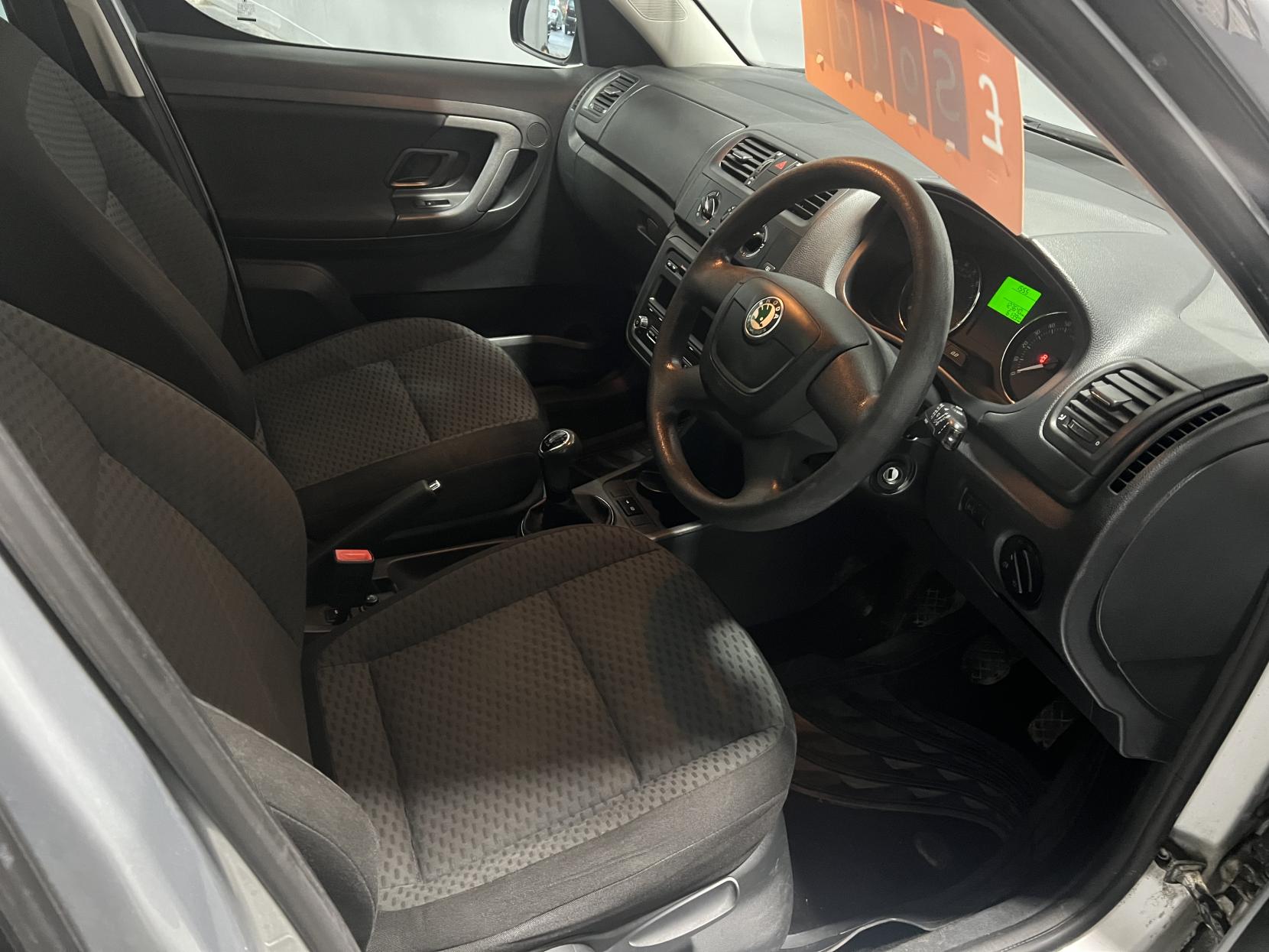 Skoda Roomster 1.6 TDI SE Plus MPV 5dr Diesel Manual Euro 5 (105 ps)