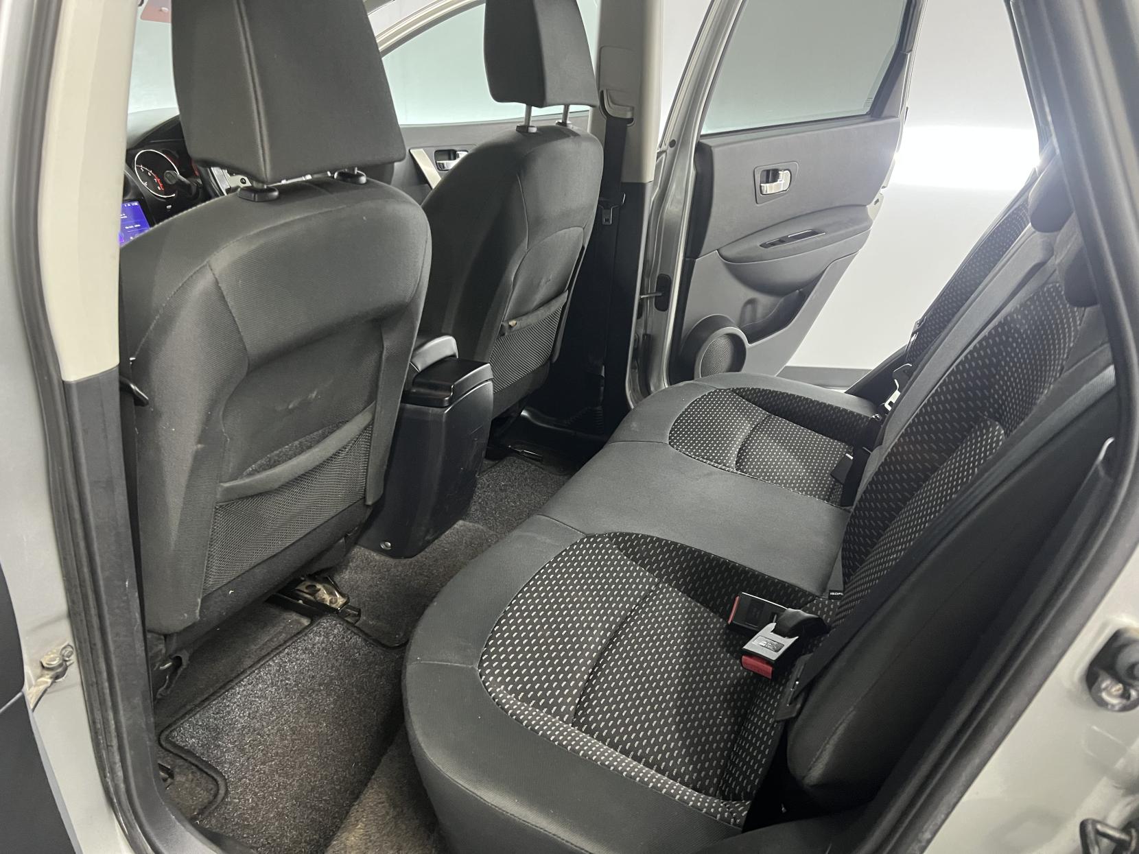 Nissan Qashqai 2.0 n-tec Hatchback 5dr Petrol CVT 4WD (201 g/km, 139 bhp)