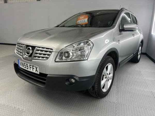 Nissan Qashqai 2.0 n-tec Hatchback 5dr Petrol CVT 4WD (201 g/km, 139 bhp)