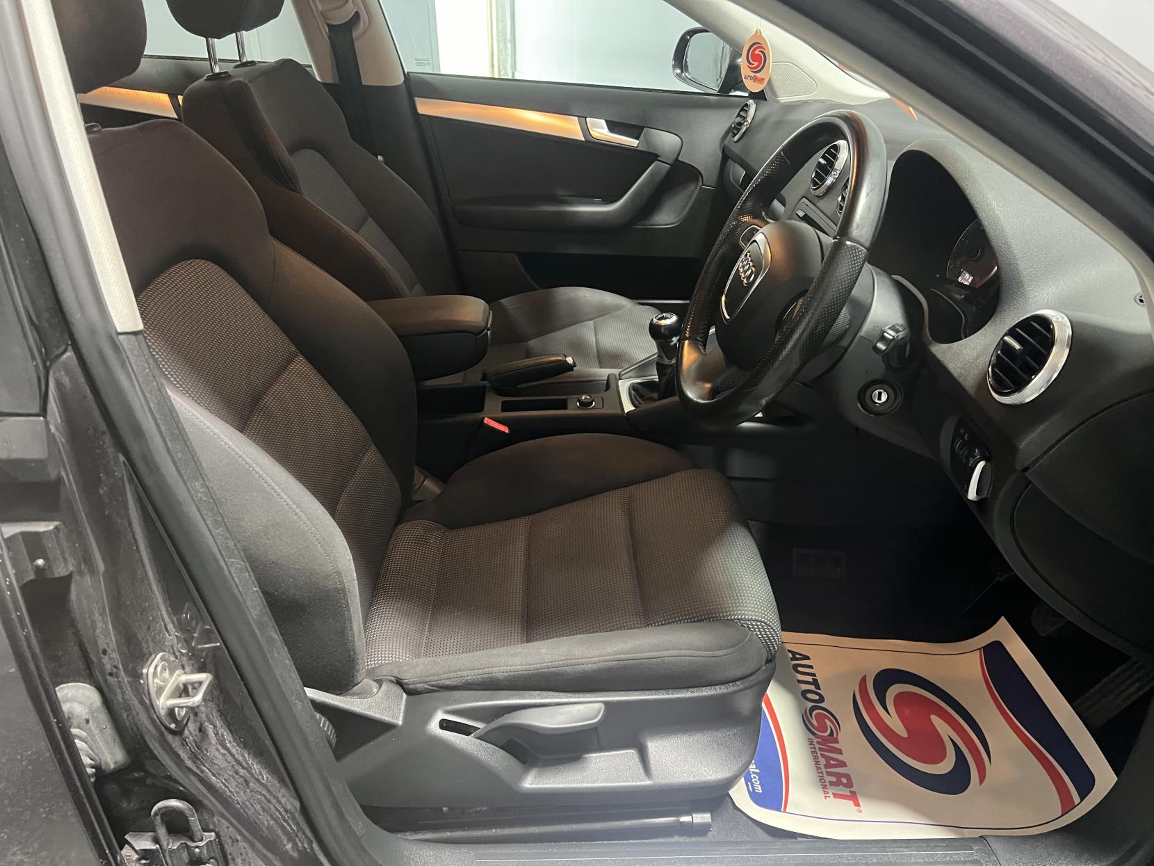 Audi A3 1.6 TDI Sport Sportback 5dr Diesel Manual Euro 5 (s/s) (105 ps)