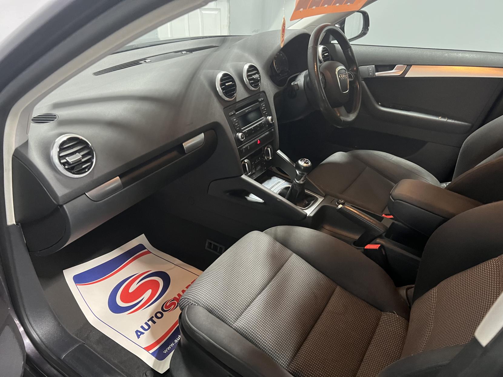 Audi A3 1.6 TDI Sport Sportback 5dr Diesel Manual Euro 5 (s/s) (105 ps)