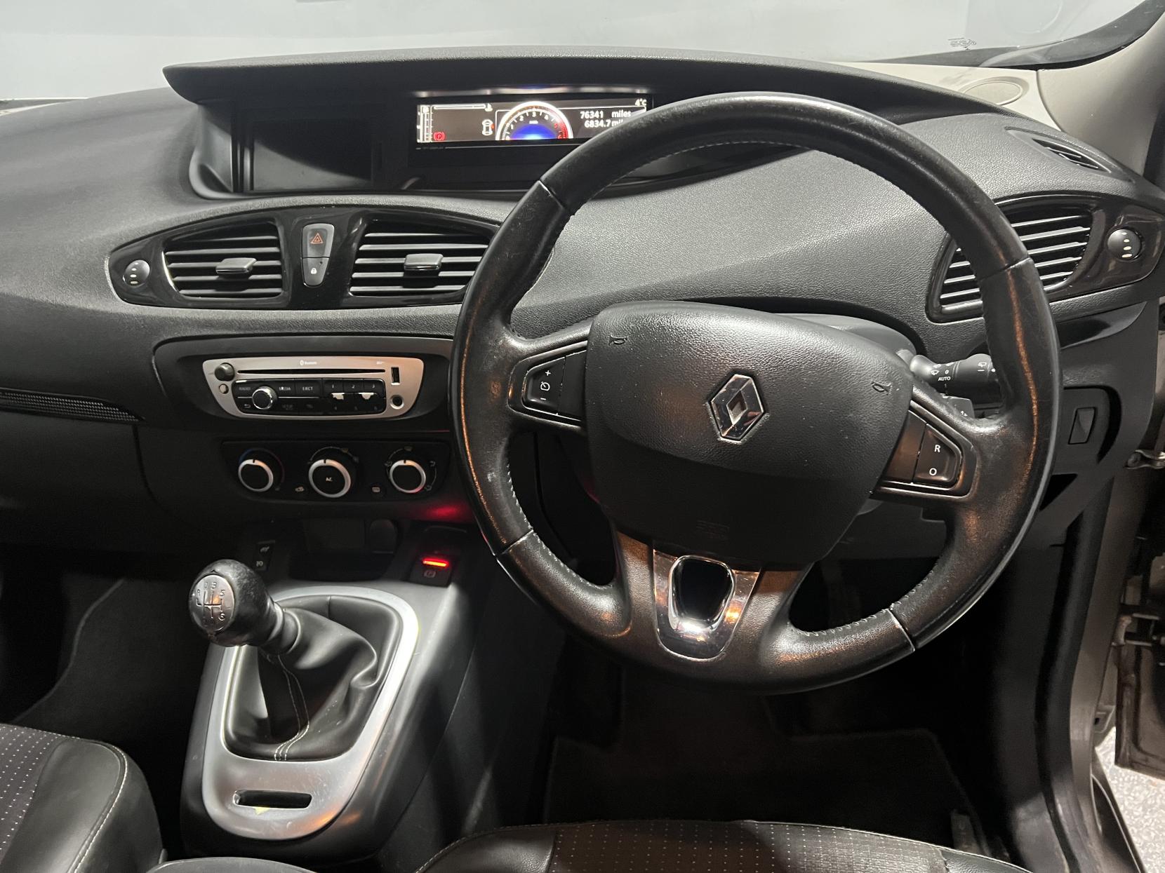 Renault Scenic 1.5 dCi Dynamique TomTom MPV 5dr Diesel Manual Euro 5 (s/s) (110 ps)