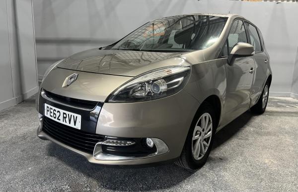 Renault Scenic 1.5 dCi Dynamique TomTom MPV 5dr Diesel Manual Euro 5 (s/s) (110 ps)