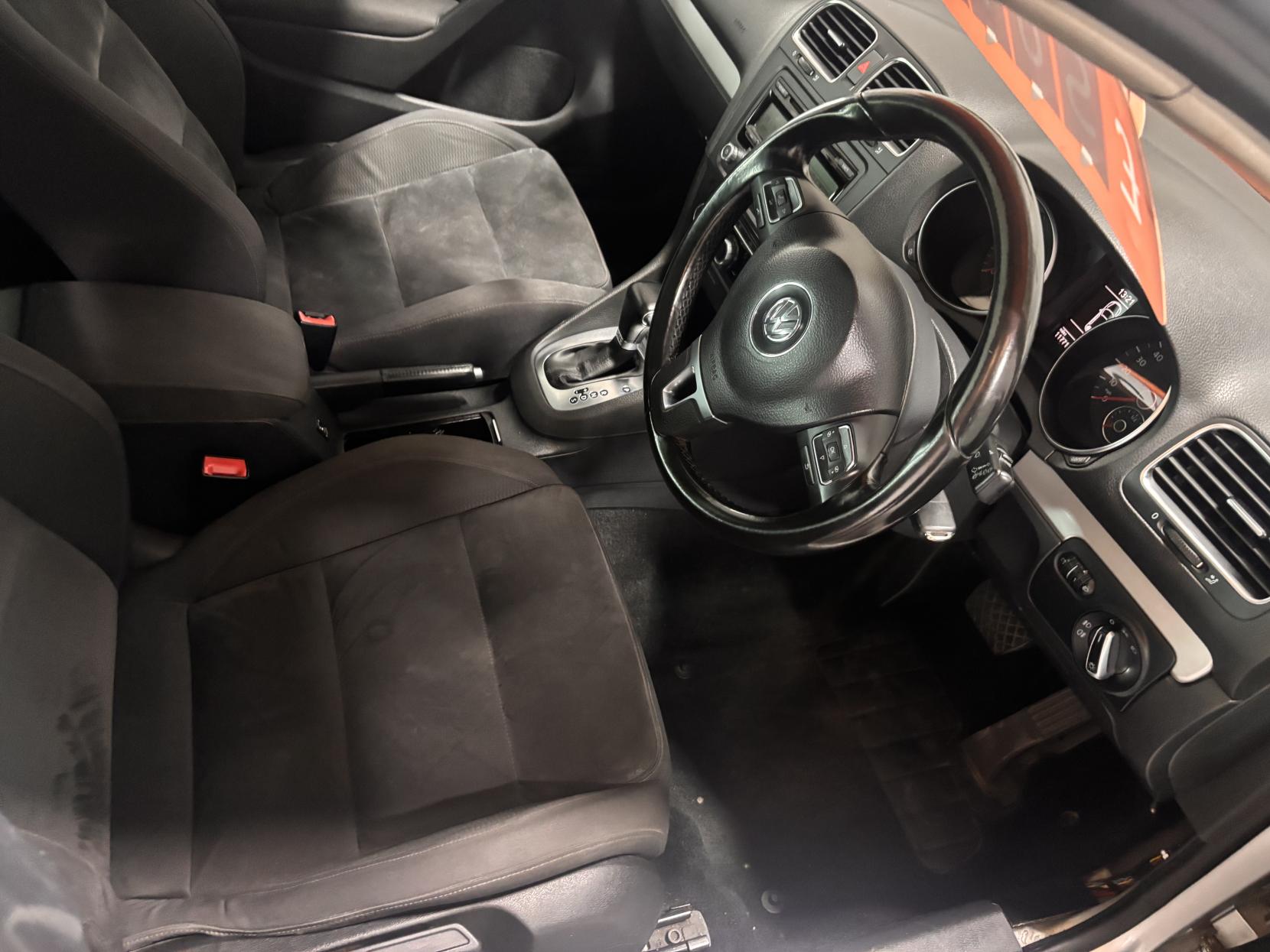 Volkswagen Golf 2.0 TDI GT Hatchback 5dr Diesel DSG Euro 5 (140 ps)