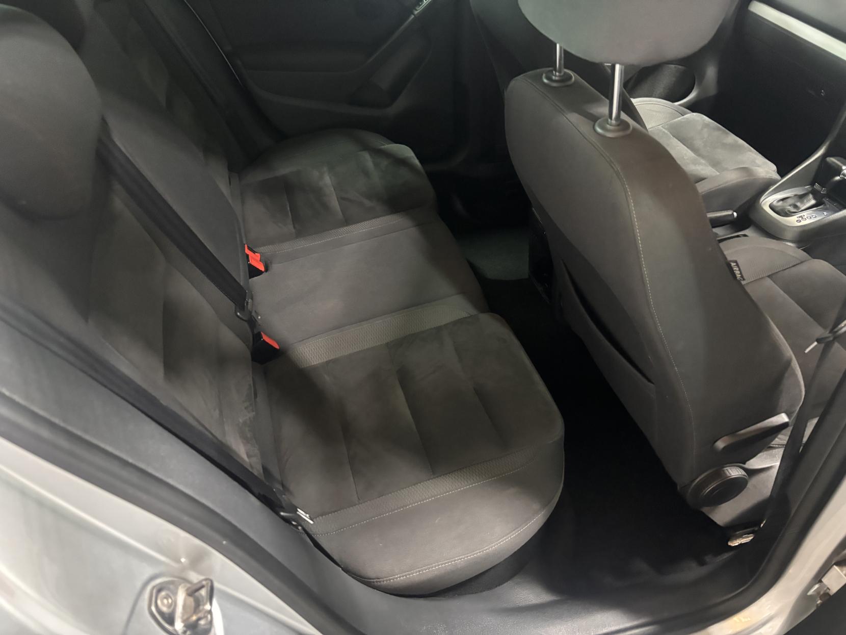 Volkswagen Golf 2.0 TDI GT Hatchback 5dr Diesel DSG Euro 5 (140 ps)