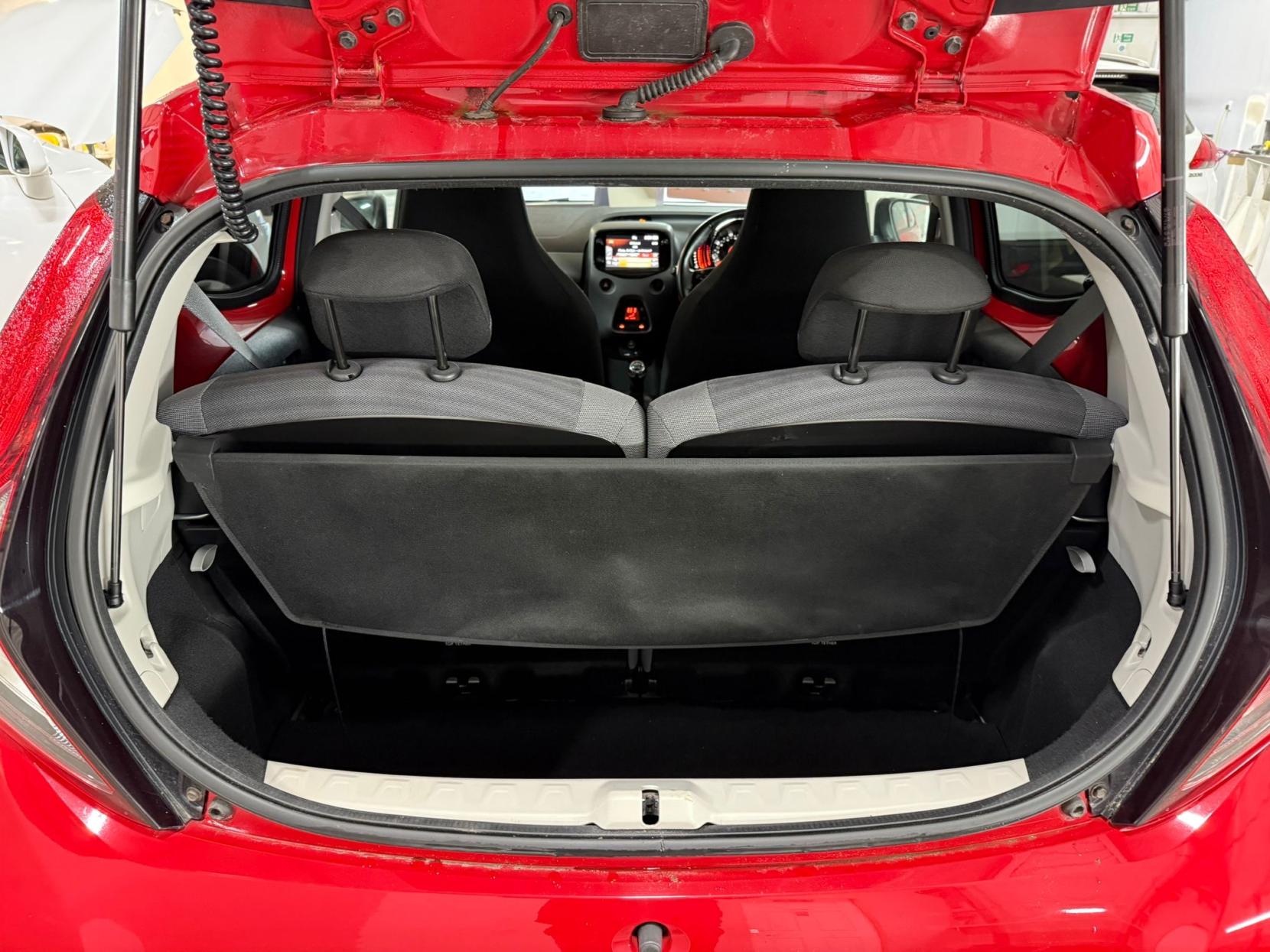 Toyota AYGO 1.0 VVT-i x-trend Hatchback 5dr Petrol Manual Euro 6 (71 ps)