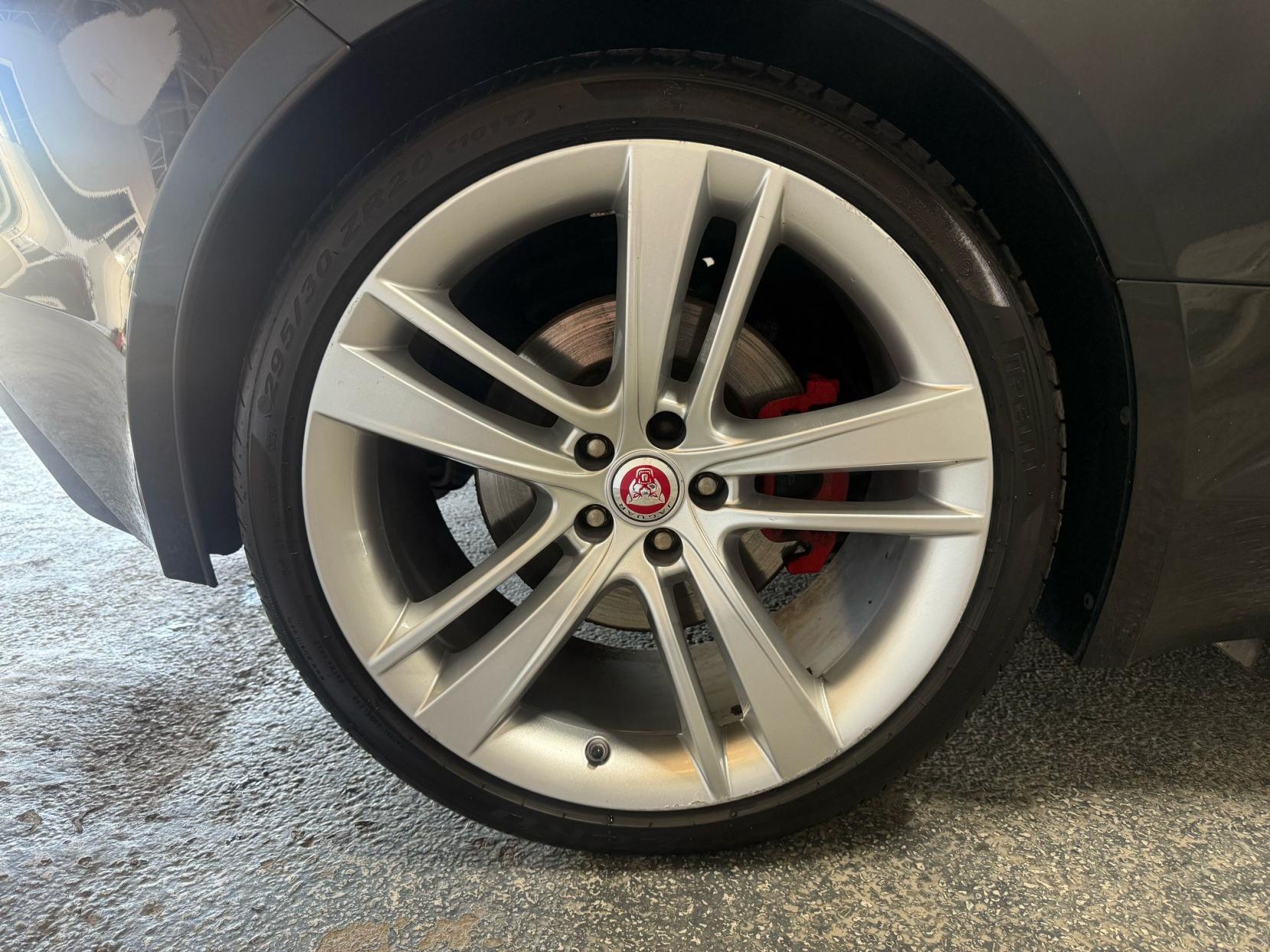 Jaguar F-Type 3.0 V6 S Coupe 2dr Petrol Auto Euro 5 (s/s) (380 ps)