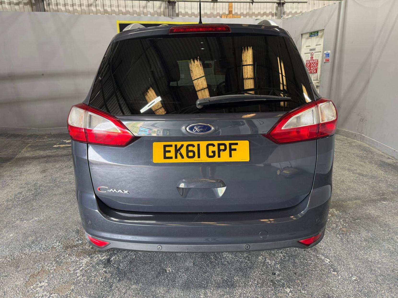 Ford Grand C-Max 1.6 Zetec MPV 5dr Petrol Manual Euro 5 (125 ps)
