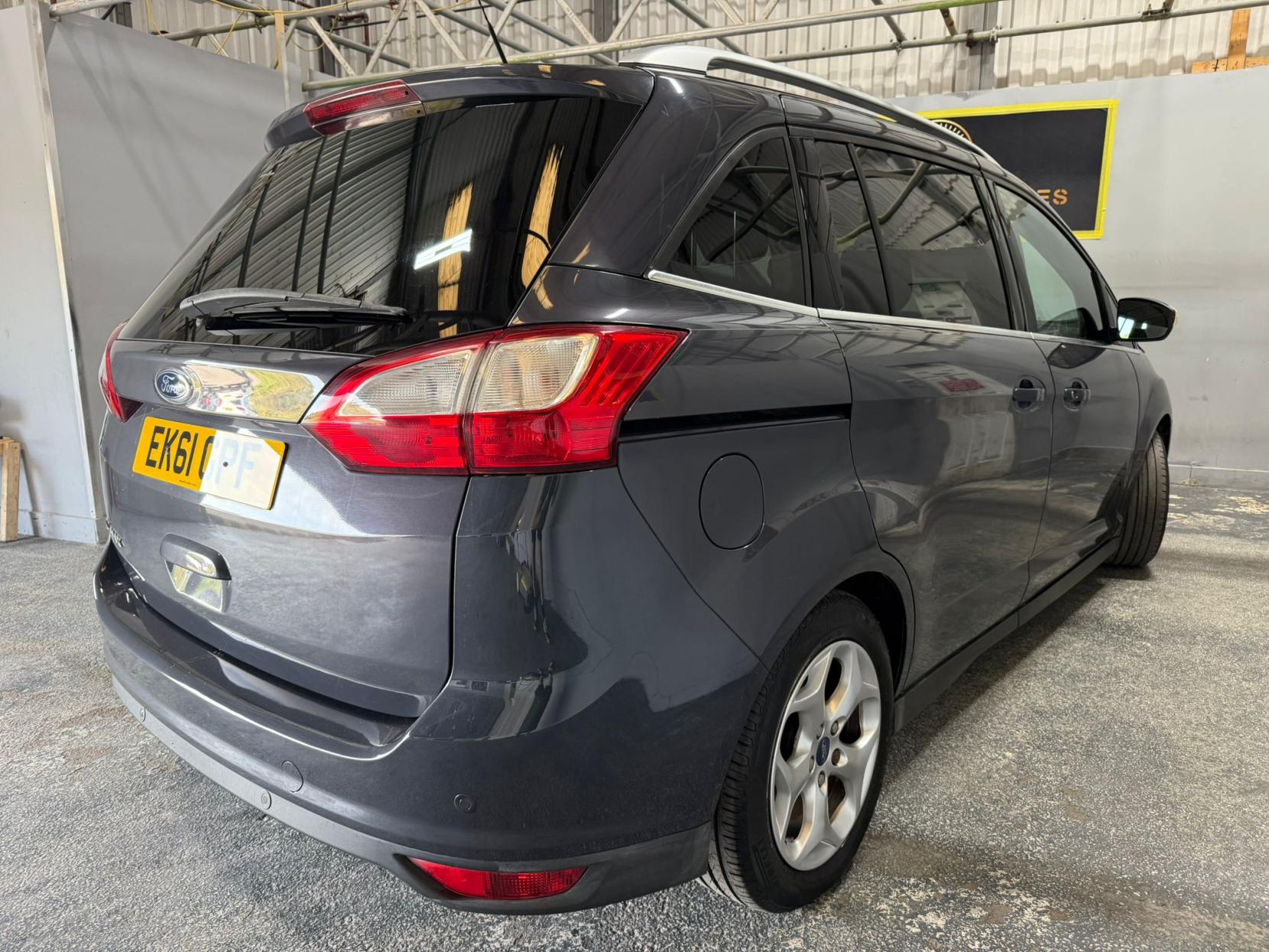 Ford Grand C-Max 1.6 Zetec MPV 5dr Petrol Manual Euro 5 (125 ps)