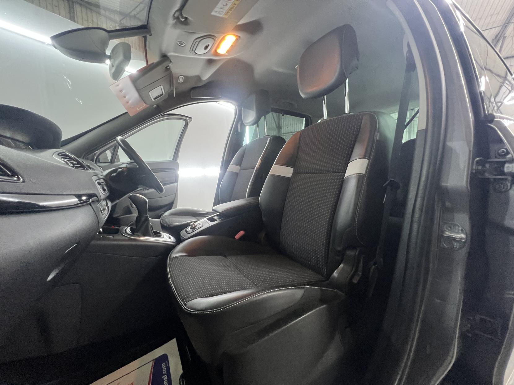 Renault Scenic 1.5 dCi Dynamique Nav MPV 5dr Diesel Auto Euro 6 (110 ps)