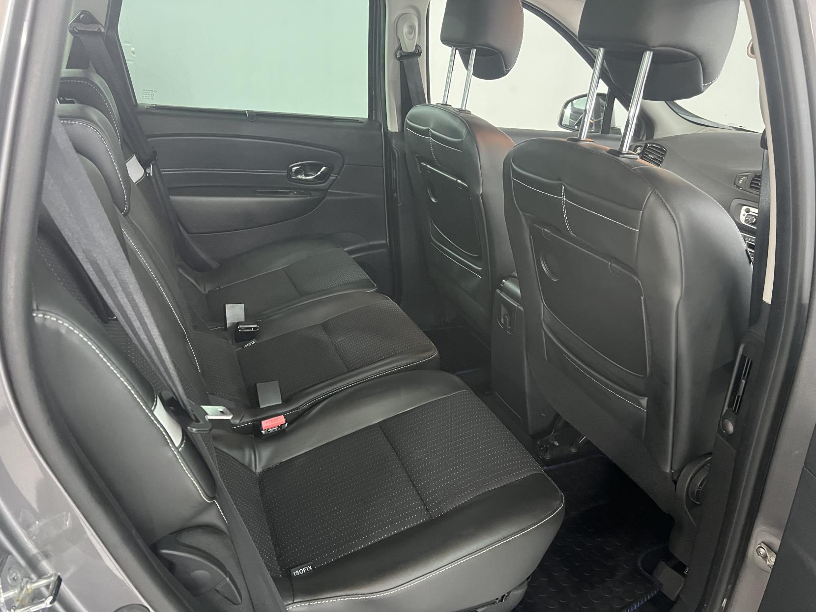 Renault Scenic 1.5 dCi Dynamique Nav MPV 5dr Diesel Auto Euro 6 (110 ps)