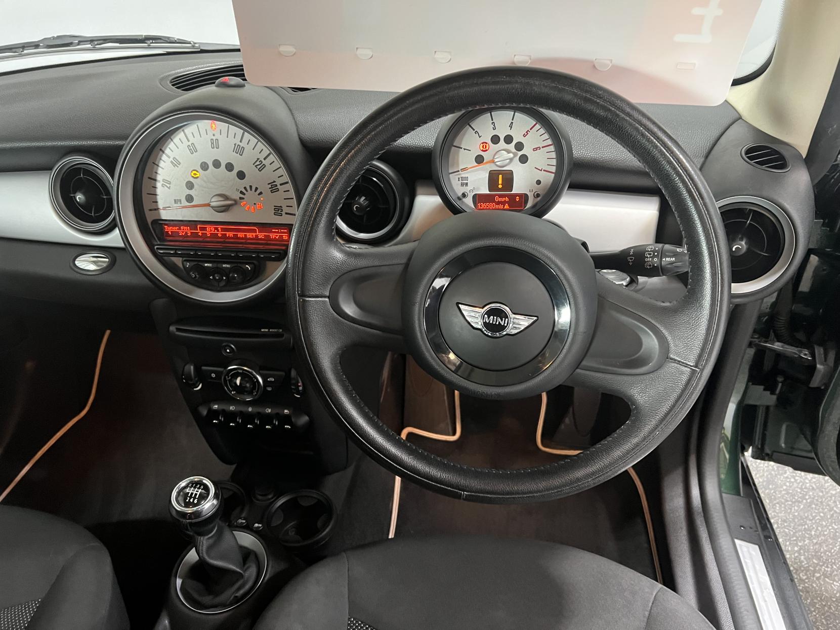 MINI Clubman 1.6 One D Estate 5dr Diesel Manual Euro 5 (s/s) (90 ps)