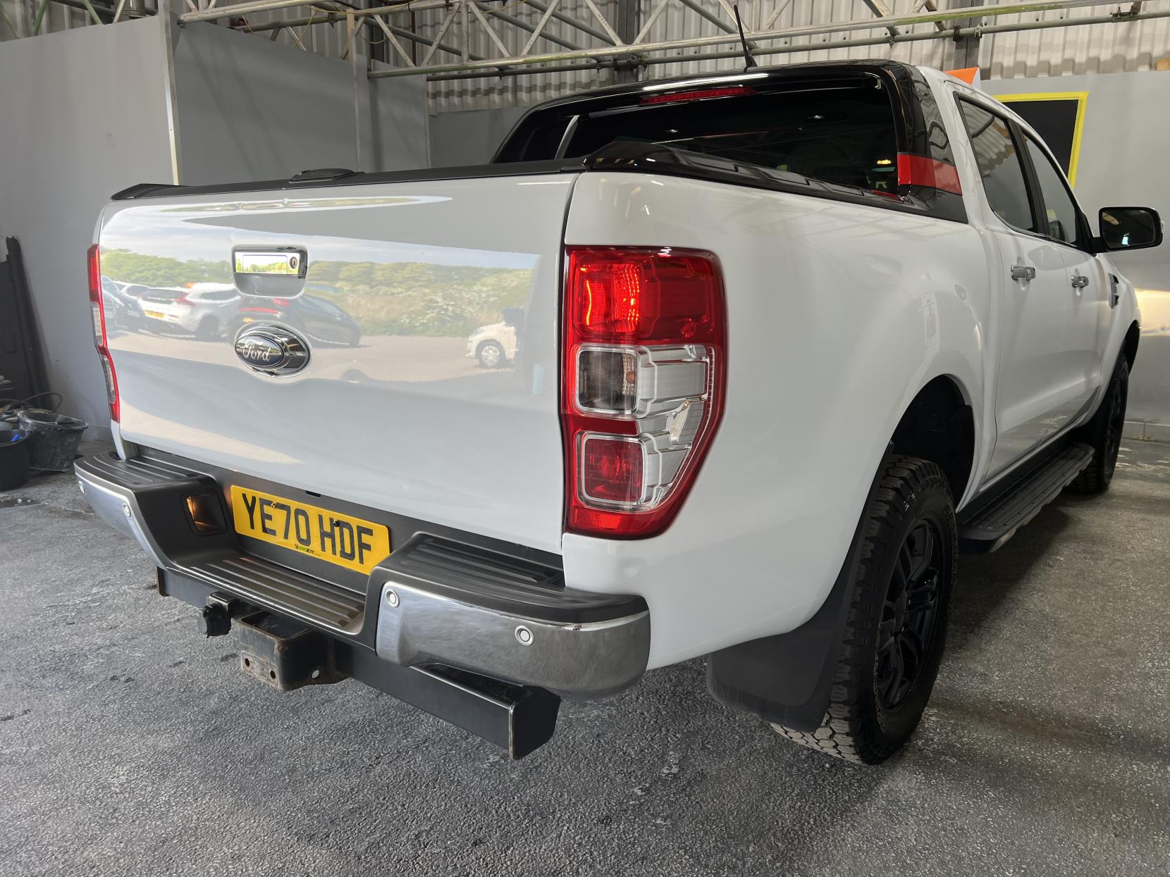 Ford Ranger 2.0 EcoBlue Limited Pickup Double Cab 4dr Diesel Manual 4WD Euro 6 (s/s) (170 ps)