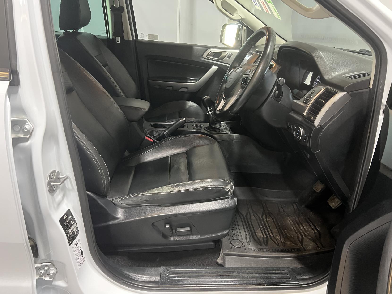 Ford Ranger 2.0 EcoBlue Limited Pickup Double Cab 4dr Diesel Manual 4WD Euro 6 (s/s) (170 ps)