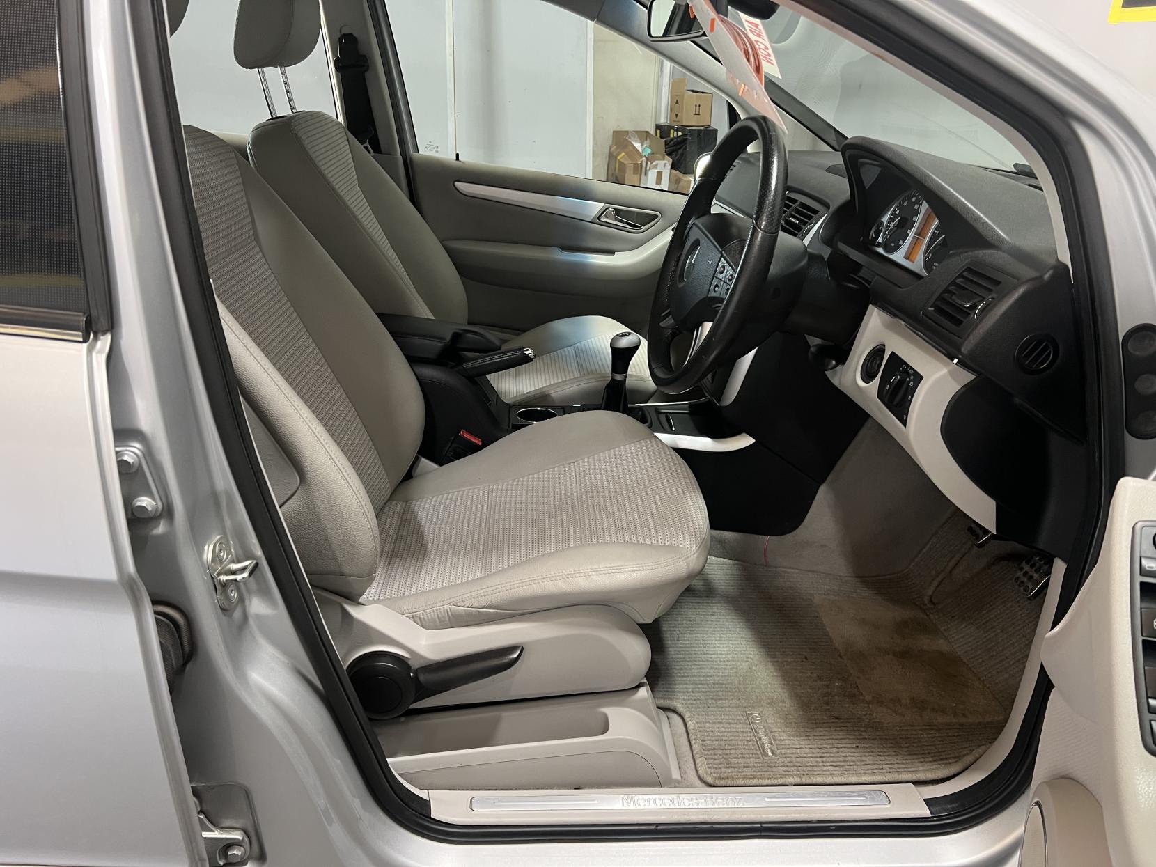 Mercedes-Benz B Class 2.0 B180 SE MPV 5dr Diesel Manual (146 g/km, 109 bhp)