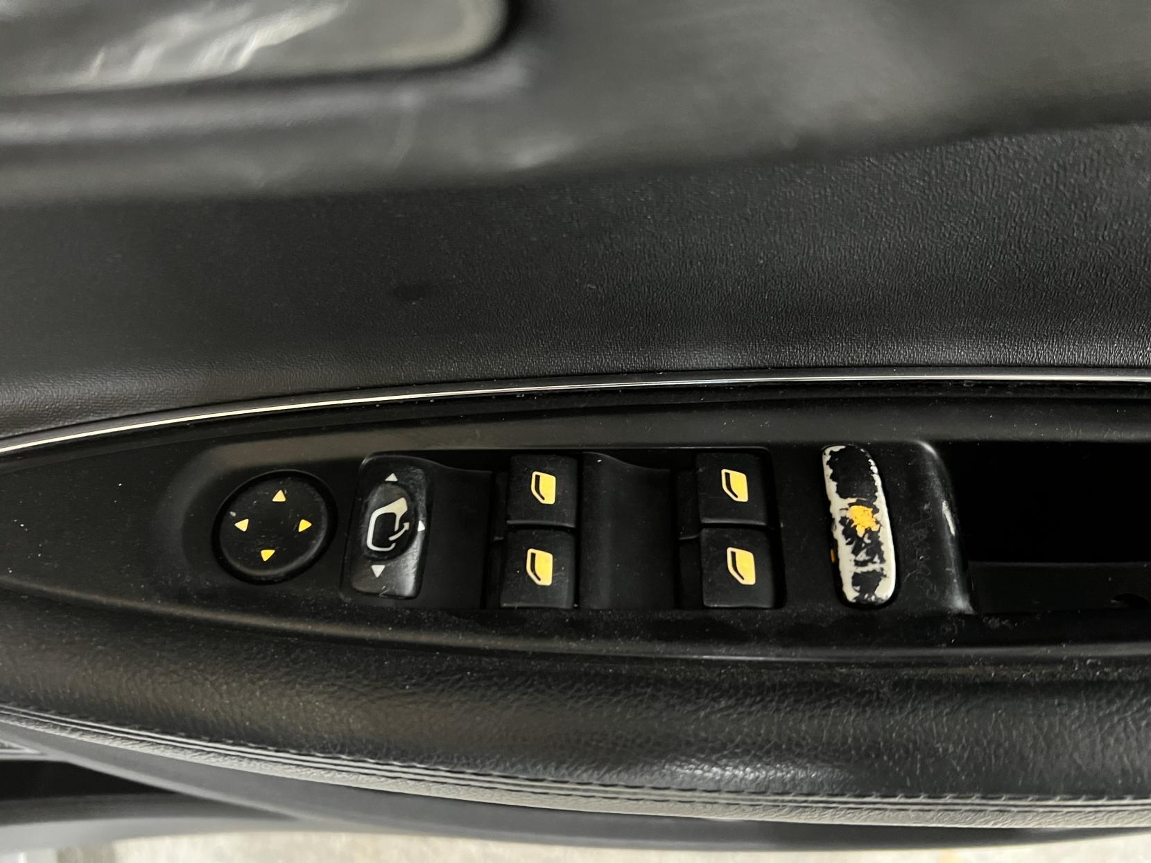 Citroen C4 2.0i 16V Exclusive Hatchback 5dr Petrol Automatic (193 g/km, 143 bhp)