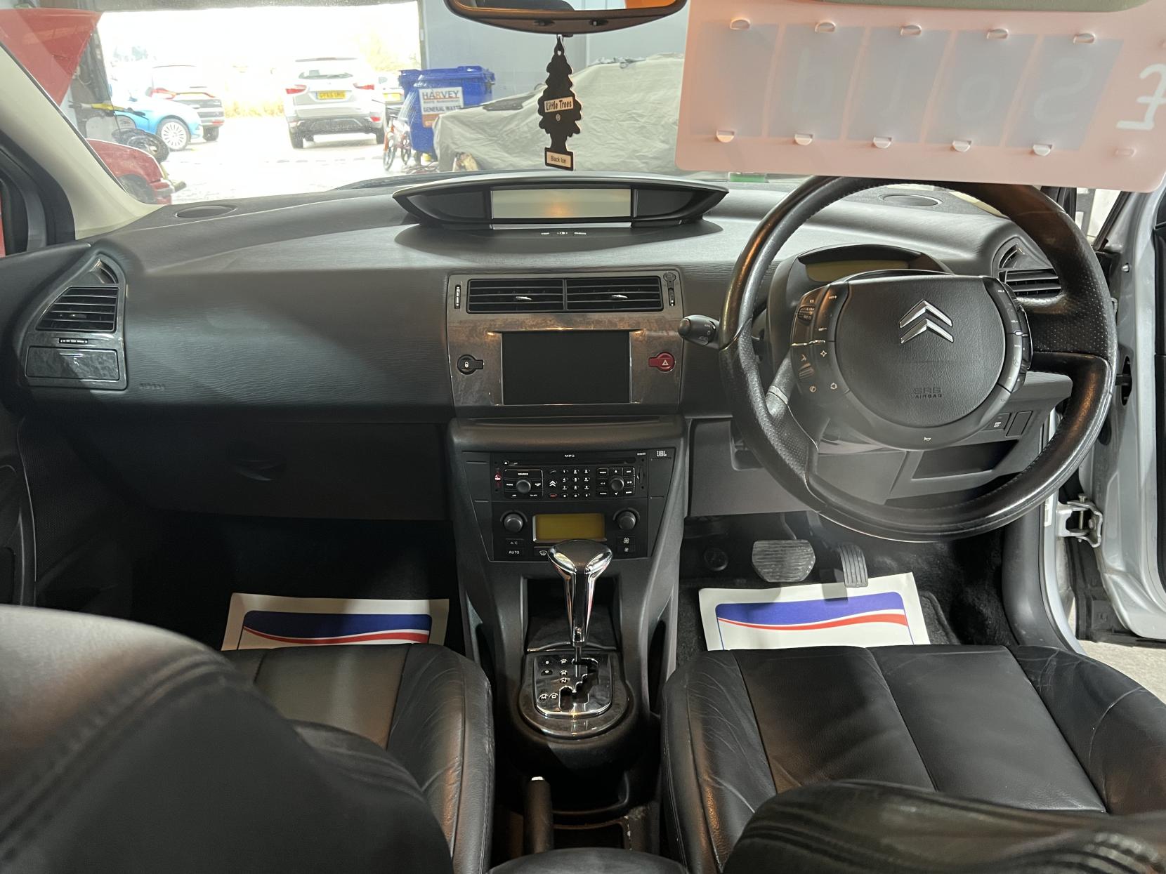 Citroen C4 2.0i 16V Exclusive Hatchback 5dr Petrol Automatic (193 g/km, 143 bhp)