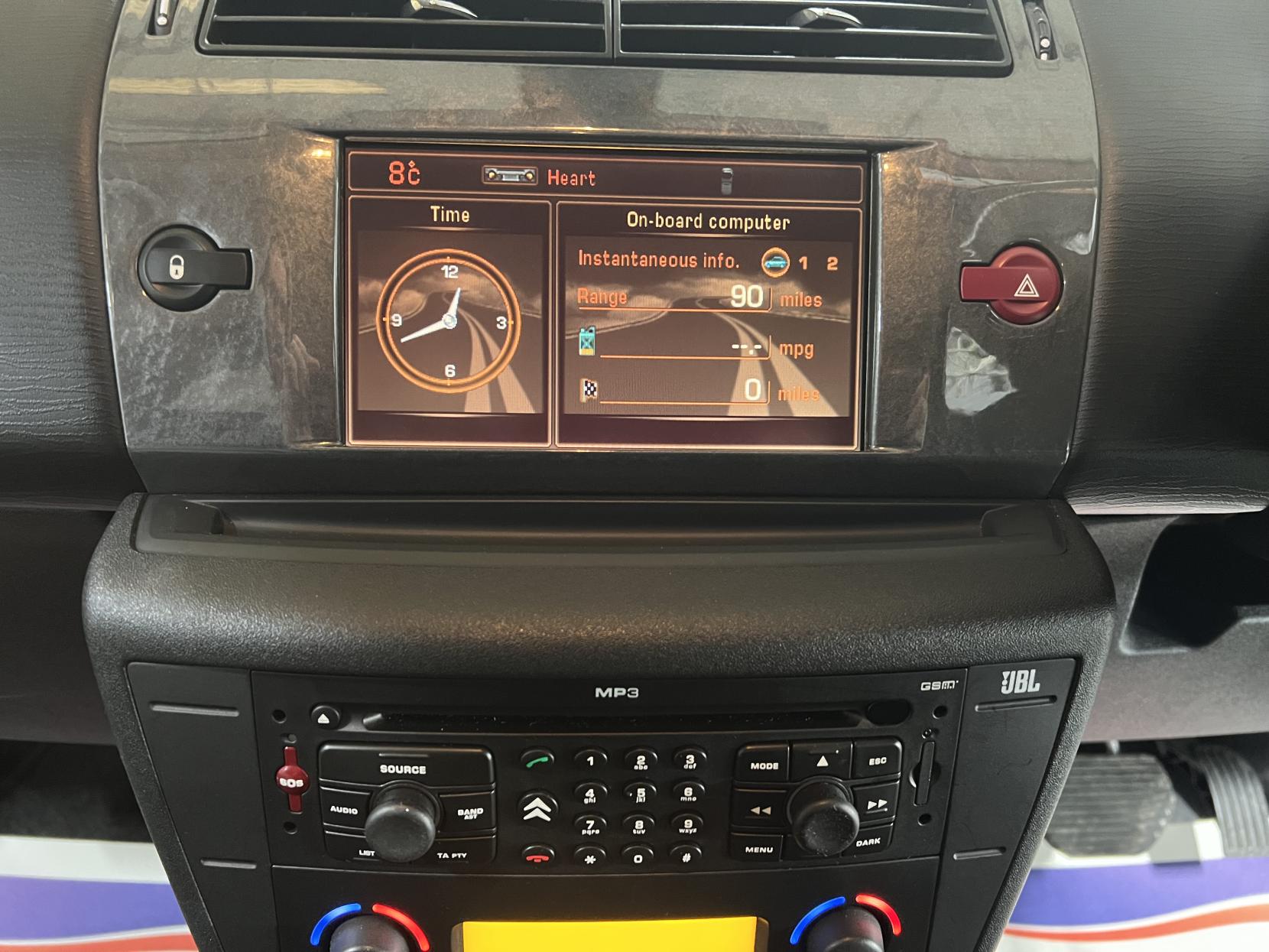 Citroen C4 2.0i 16V Exclusive Hatchback 5dr Petrol Automatic (193 g/km, 143 bhp)