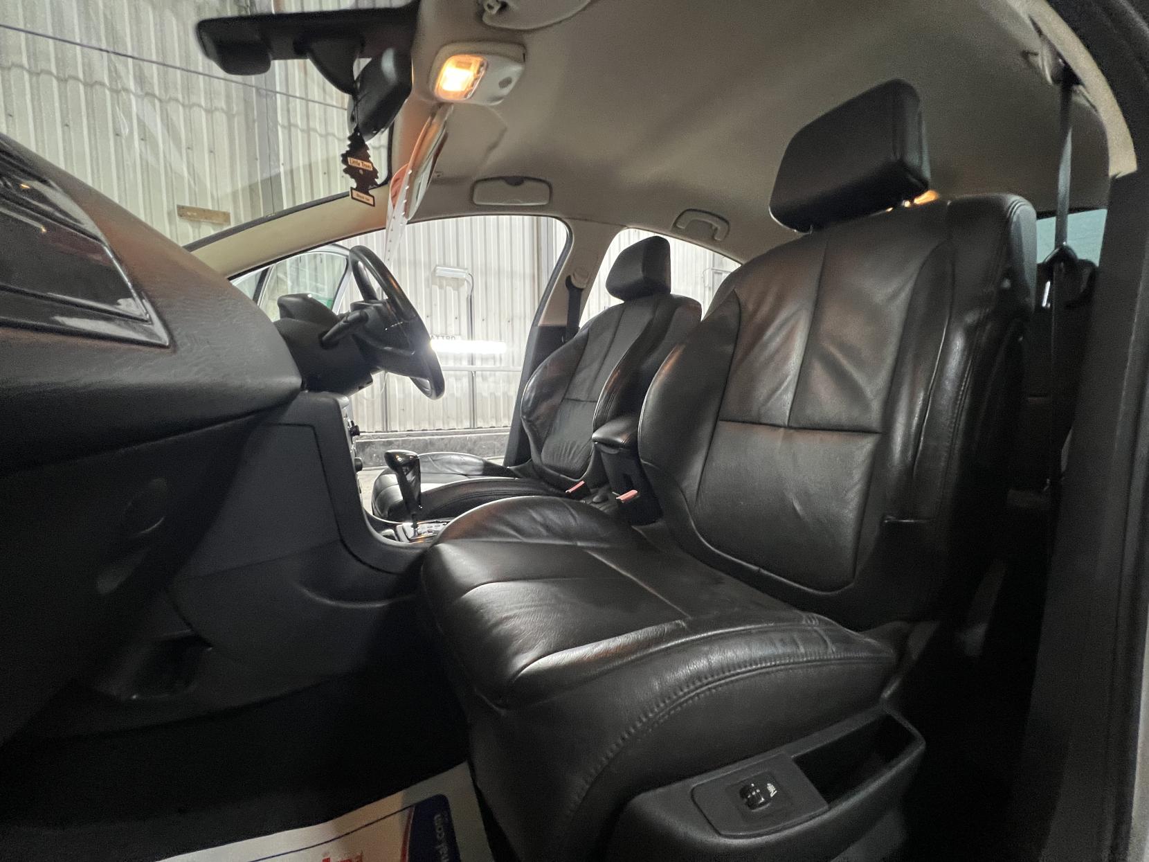 Citroen C4 2.0i 16V Exclusive Hatchback 5dr Petrol Automatic (193 g/km, 143 bhp)