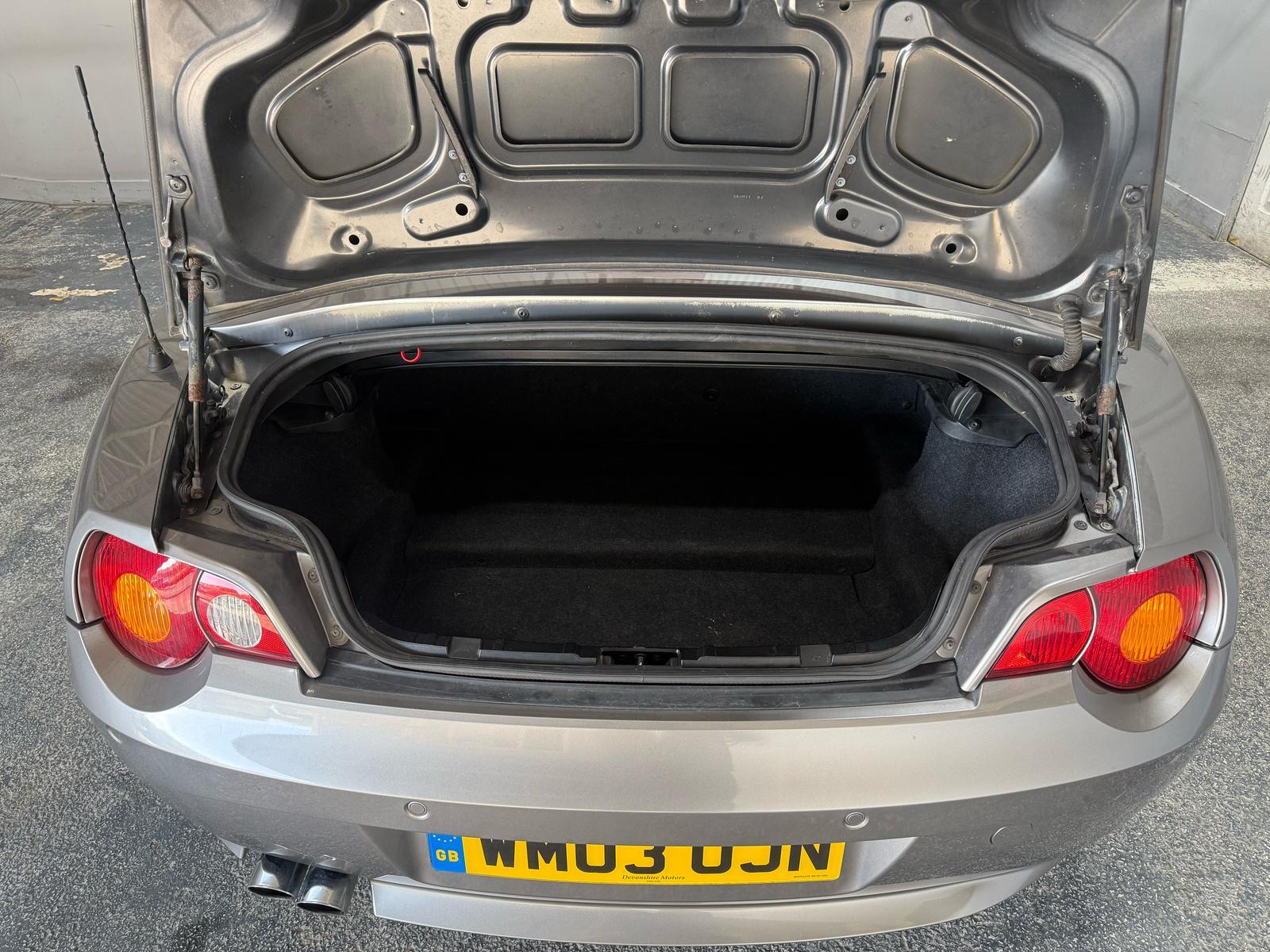BMW Z4 2.5i SE Convertible 2dr Petrol Manual Euro 4 (192 bhp)