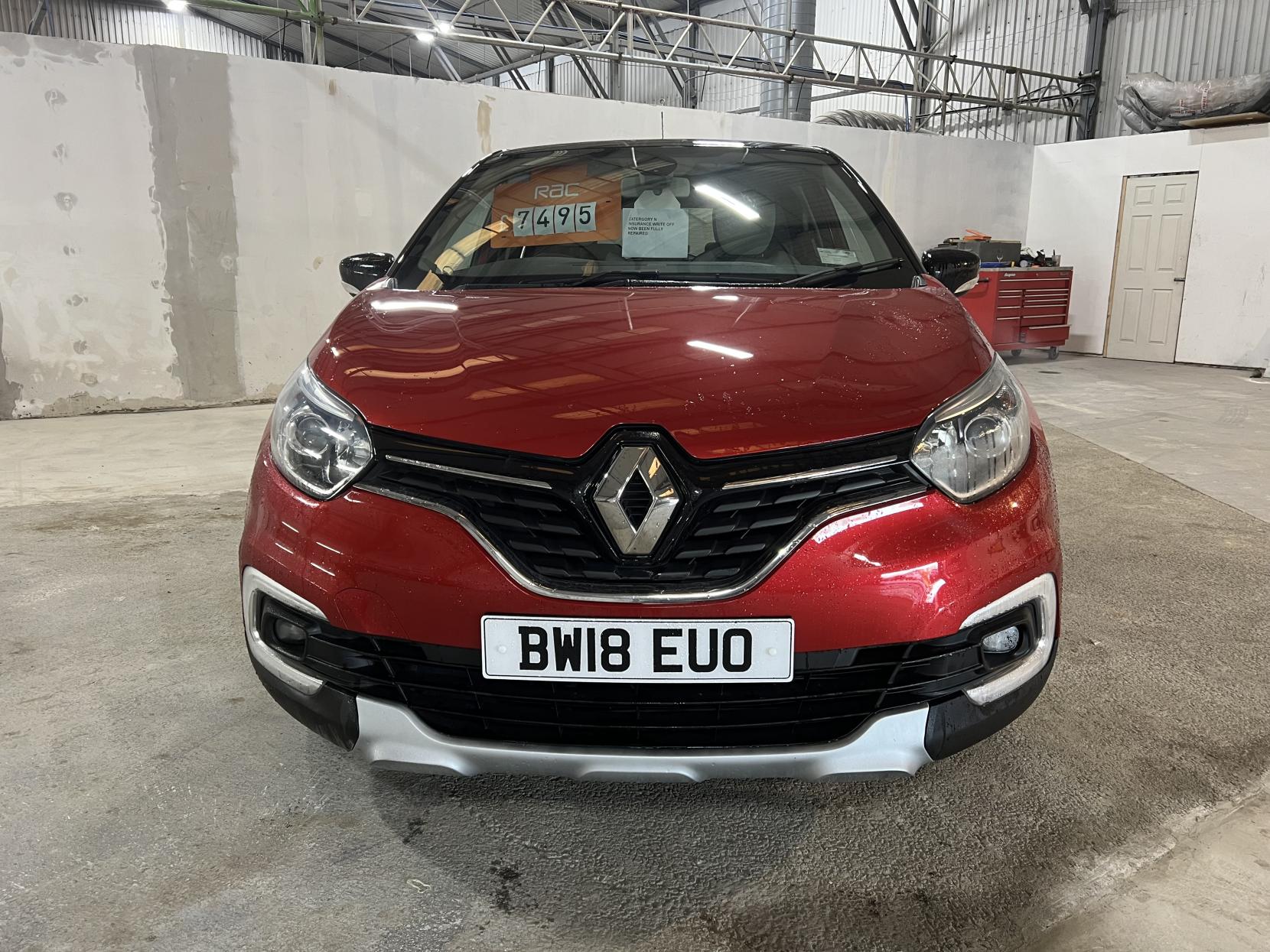 Renault Captur 0.9 TCe ENERGY Iconic SUV 5dr Petrol Manual Euro 6 (s/s) (90 ps)